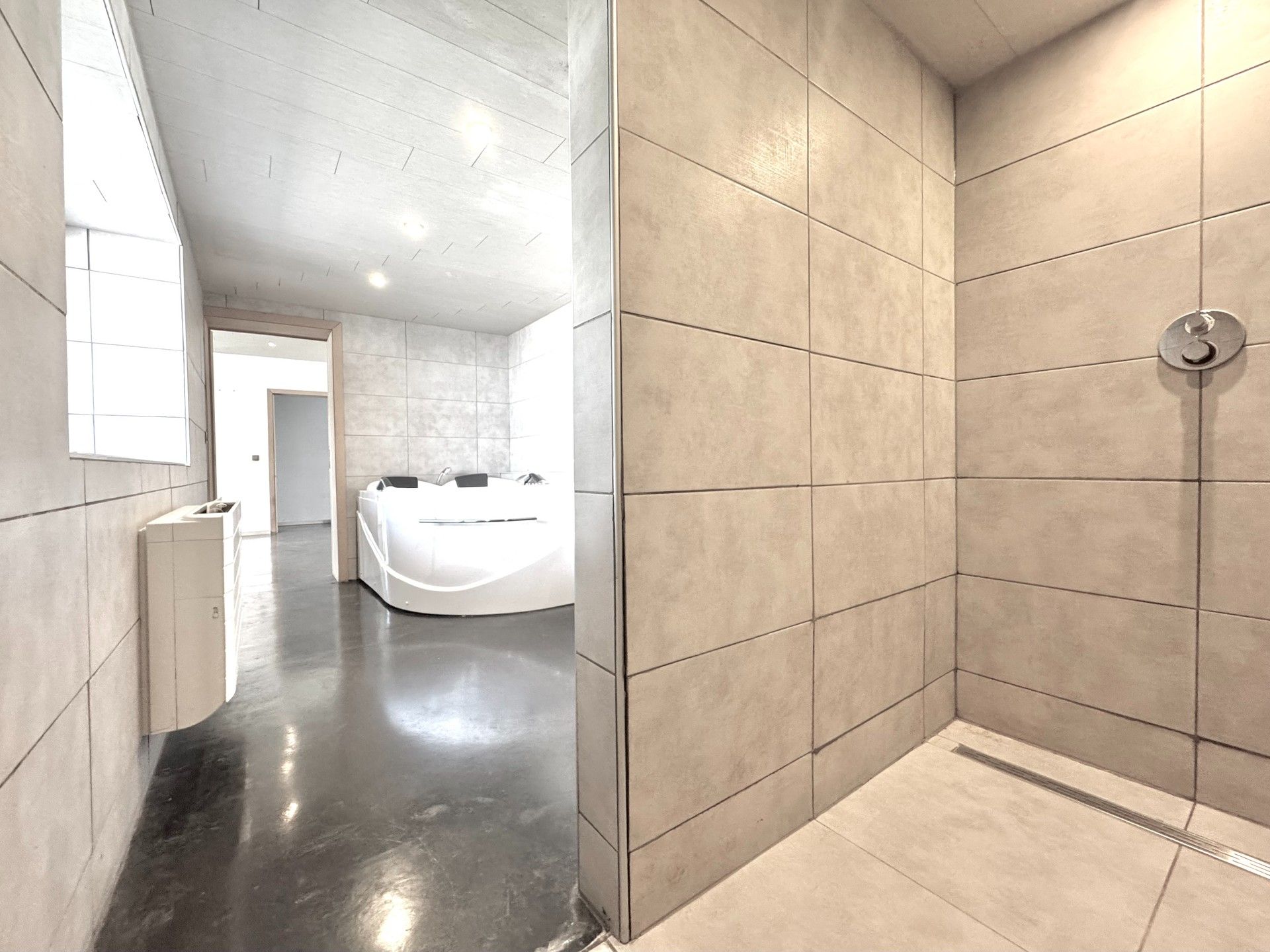 VRIJSTAANDE ENERGIEZUINIGE WONING MET GROTE GARAGE - 836 M² foto 20