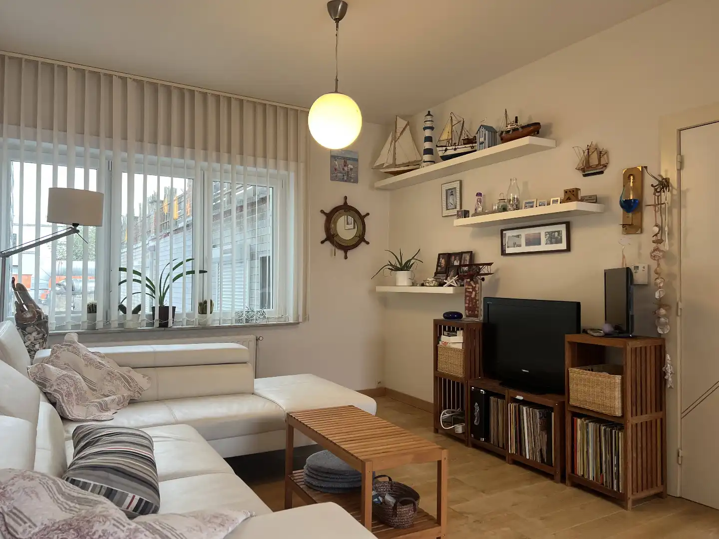 Instapklaar appartement met 2 slaapkamers en dakterras in Oostende foto 4