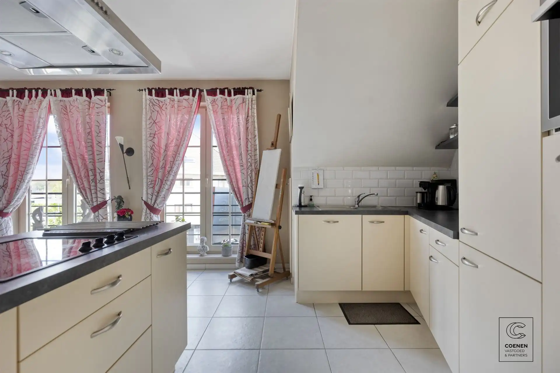 Instapklaar appartement met zonnig terras te Brecht! foto 4