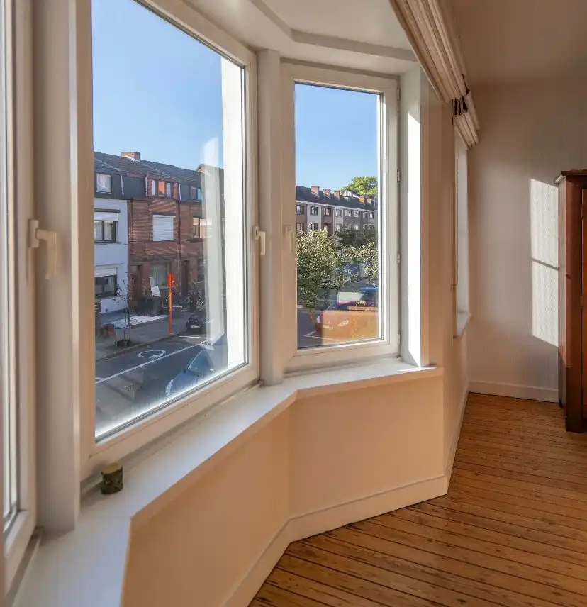 Hoofdfoto van de publicatie: Toets Art Déco, toets Modernisme in Gentbrugge