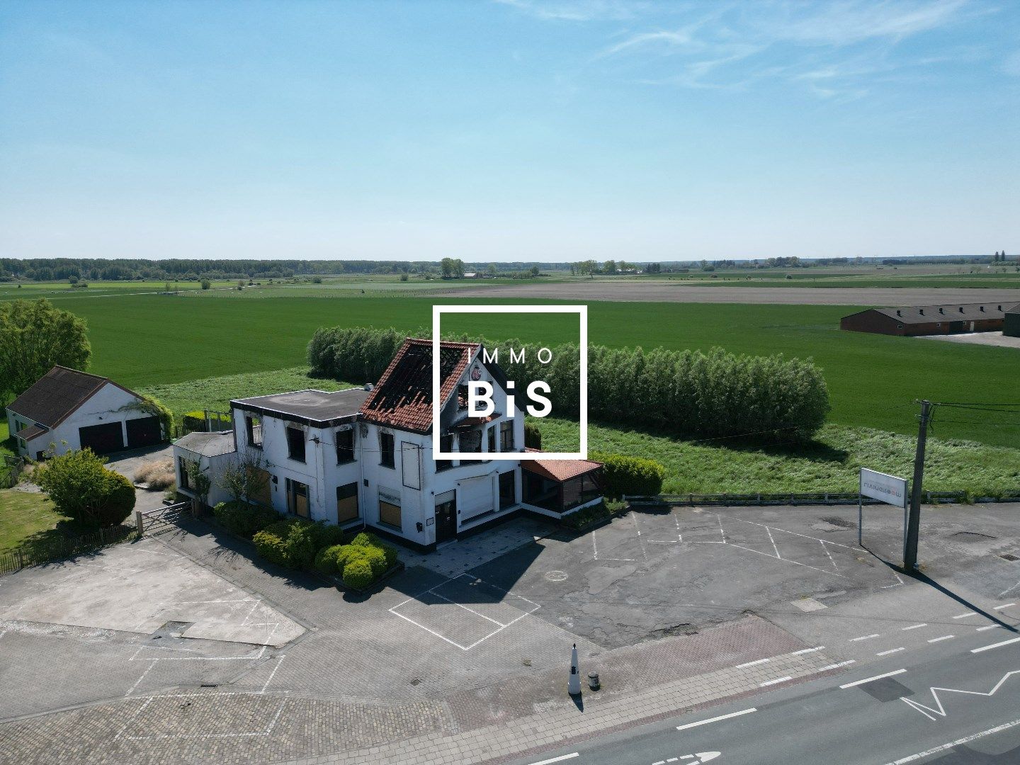 Zeer commercieel gelegen bouwperceel van 2.478 m² aan de grens met Sluis. foto 5