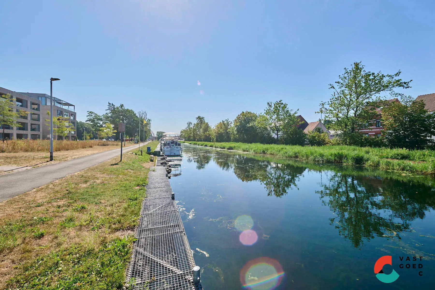 Luxe en zorgeloos wonen aan het water in Leopoldsburg! foto 20
