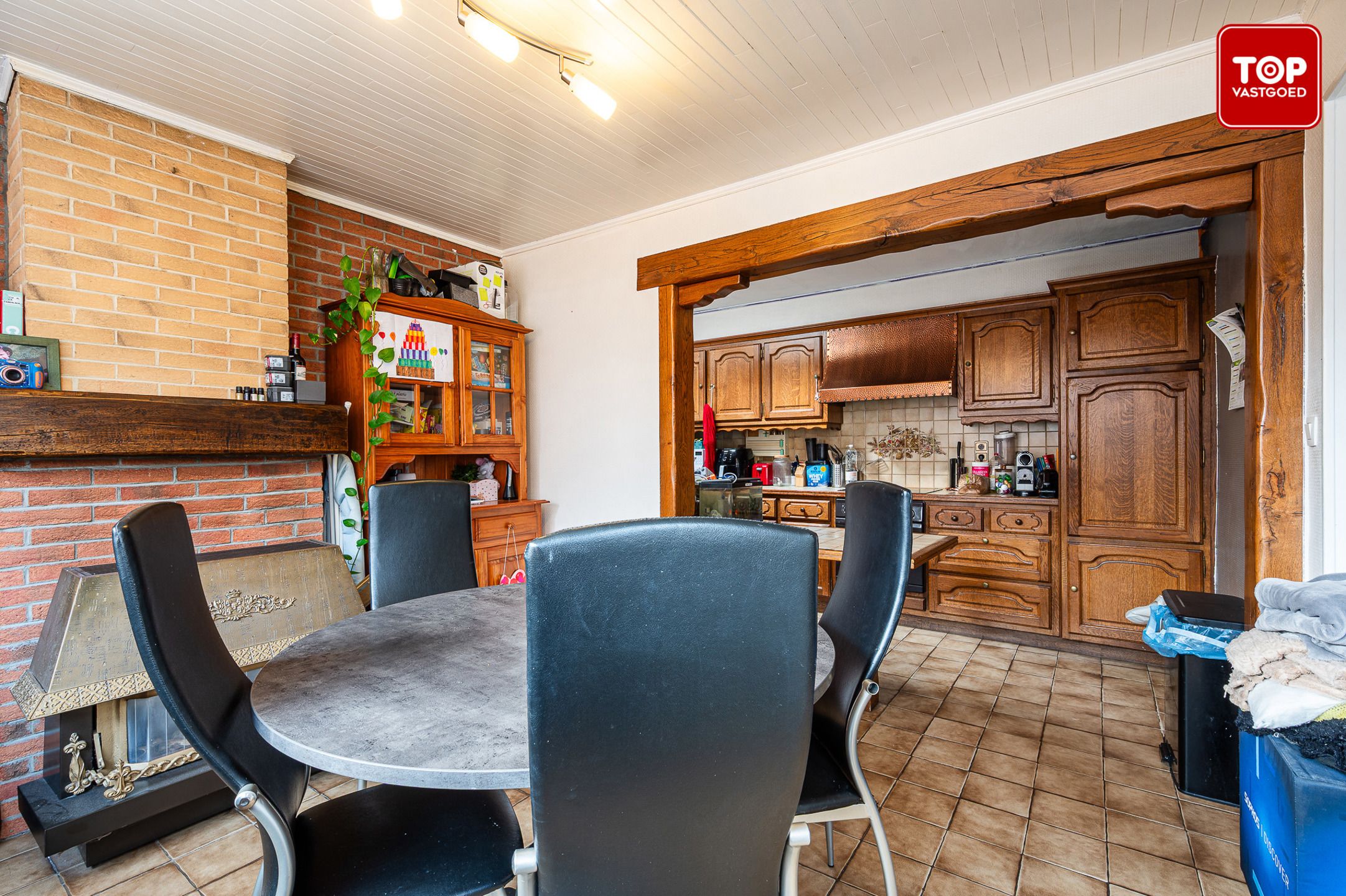 Halfopen bebouwing dichtbij centrum Waarschoot foto 9