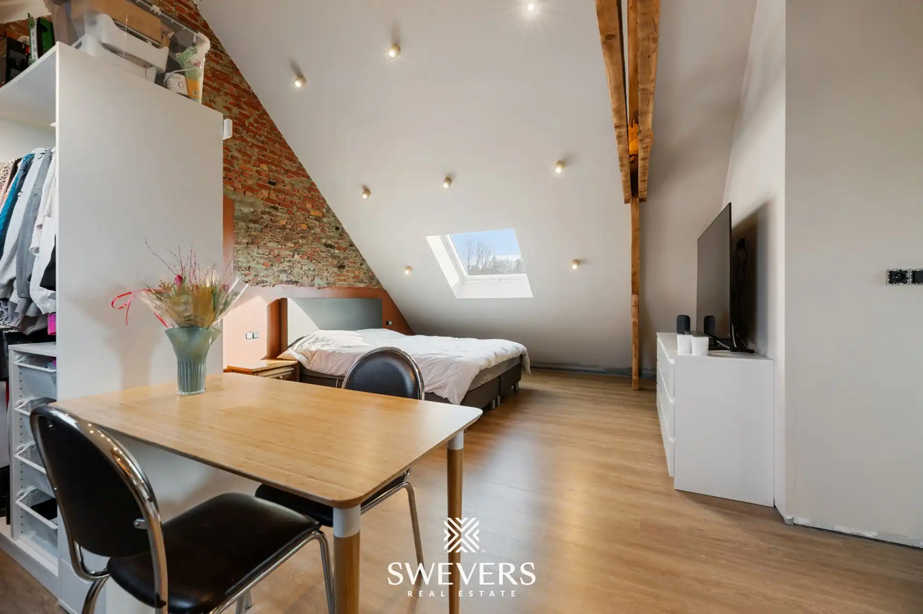 Gestripte OB met vergunde plannen en afgewerkte zolder op 10 are foto 19