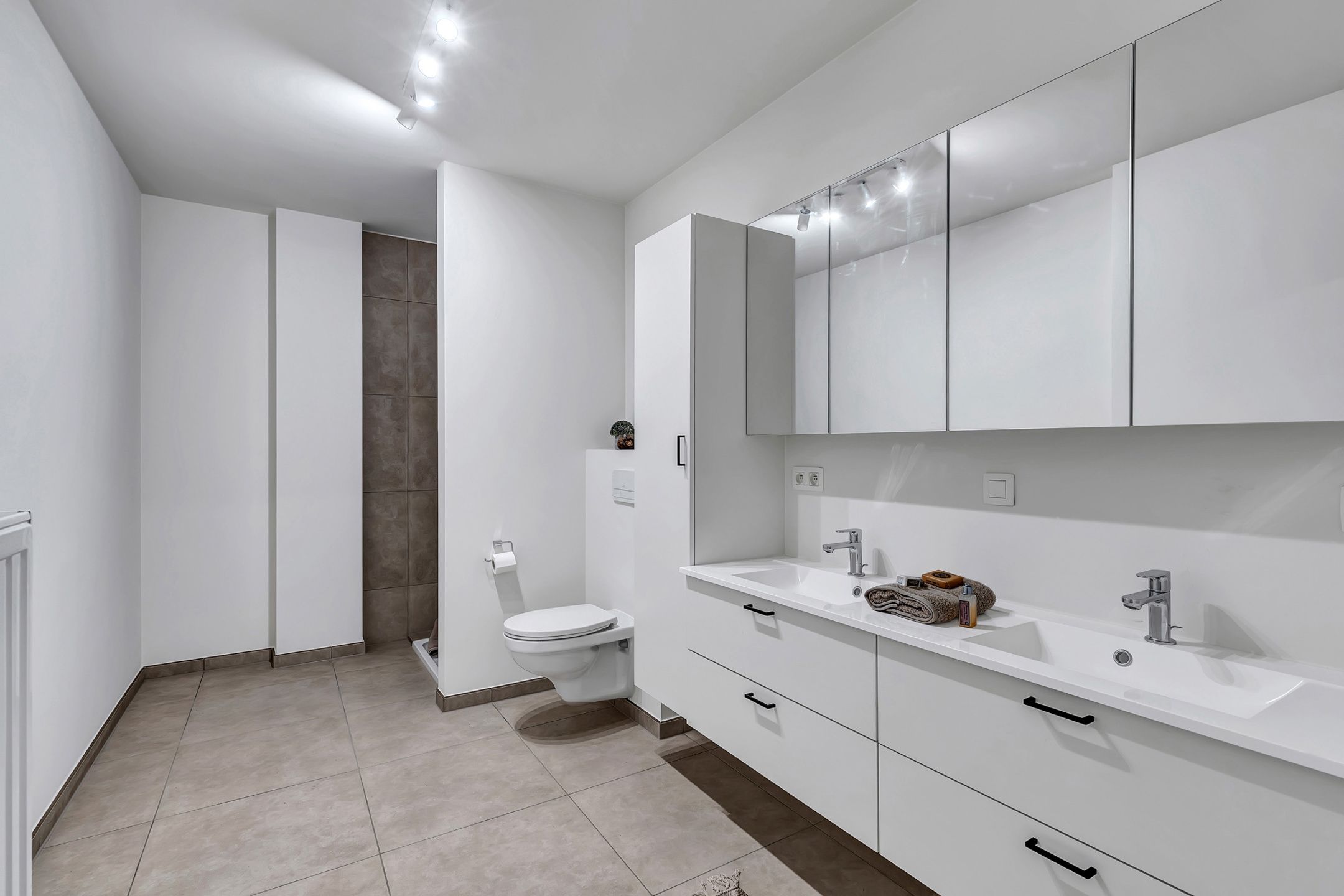Luxe nieuwbouw duplexappartement, alle comfort te Desselgem foto 8