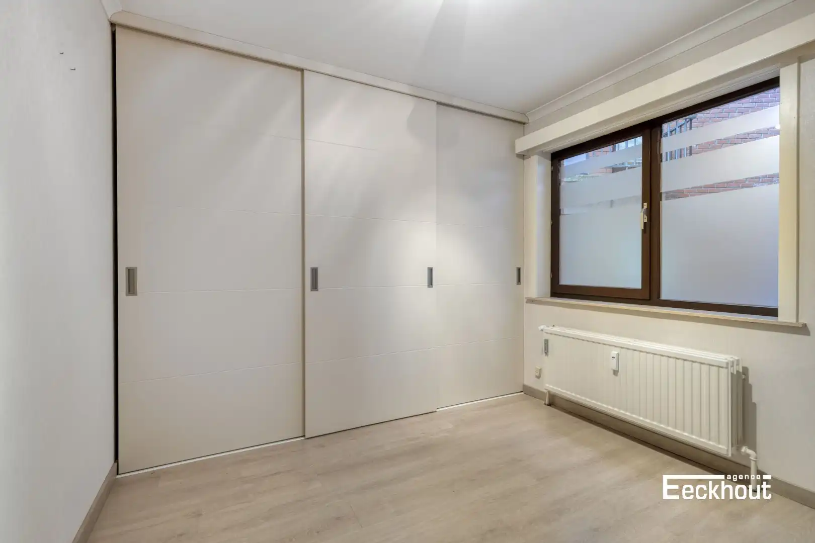 Ruim en zonnig appartement met open zicht en 2 slaapkamers, in het centrum van Oostende, vlakbij jachthaven. foto 11