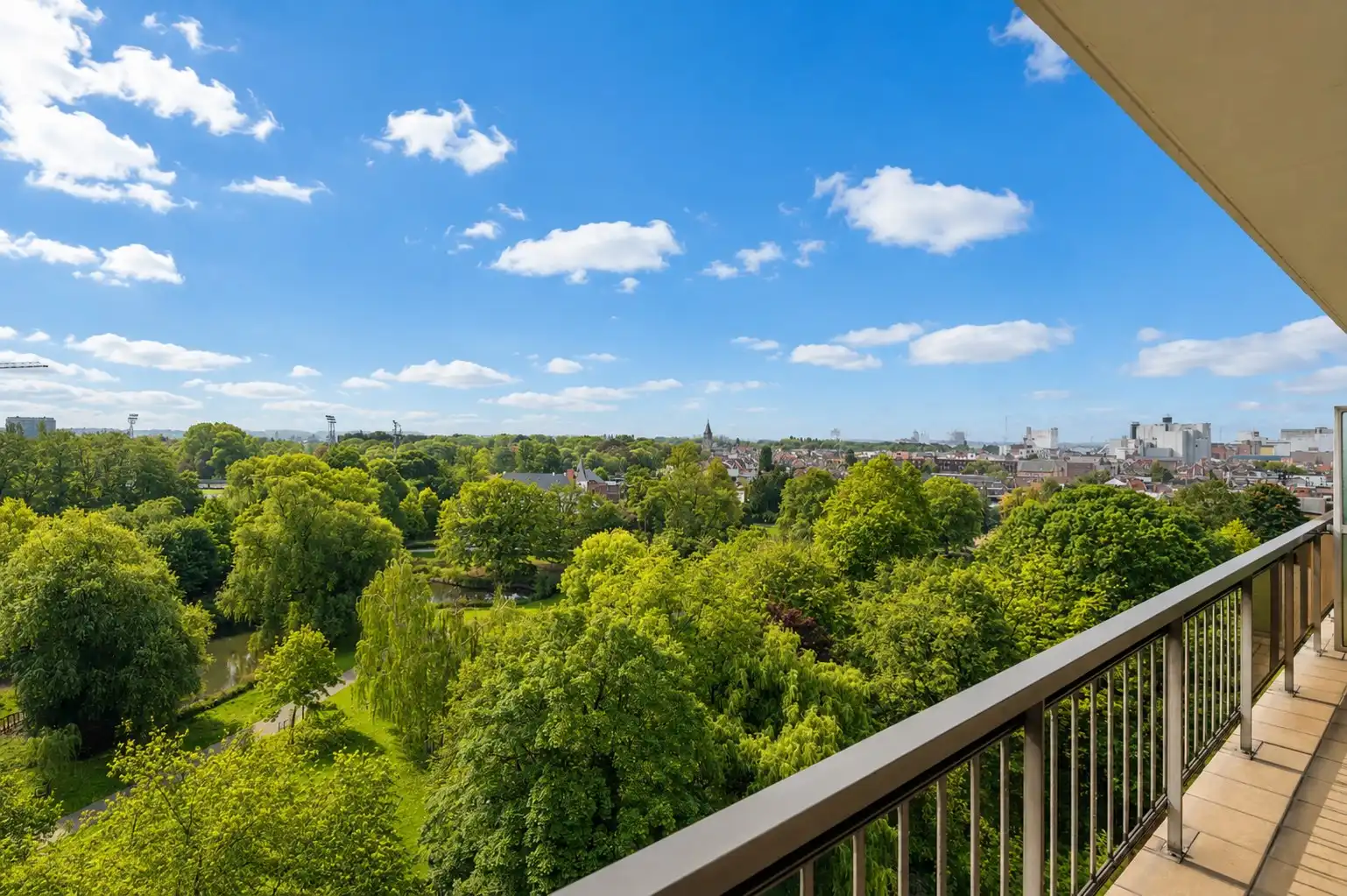 Prachtig appartement met panoramisch zicht foto 4