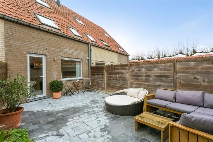 Instapklare woning met 4 slpks in het hart van Stalhille foto 14