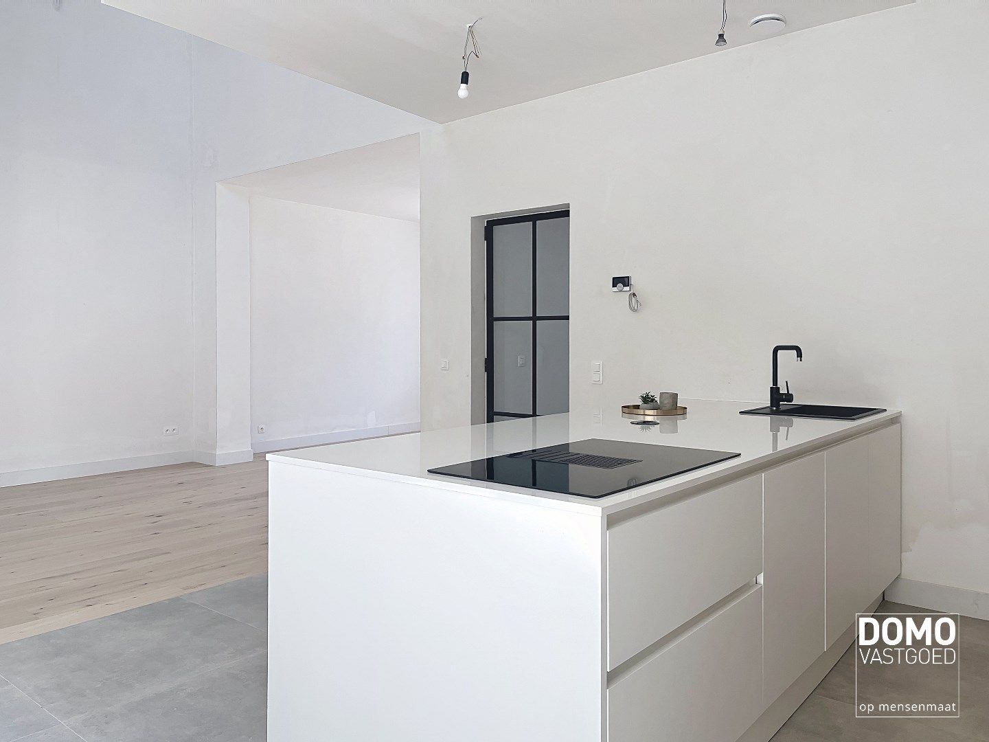 PRACHTIG GERENOVEERDE, LICHTRIJKE WONING MET 3 SLAAPKAMERS, 2 BADKAMERS, EEN ZONNIGE TUIN EN 2 PARKEERPLAATSEN TE GINGELOM (MIELEN-BOVEN-AALST)   foto 8