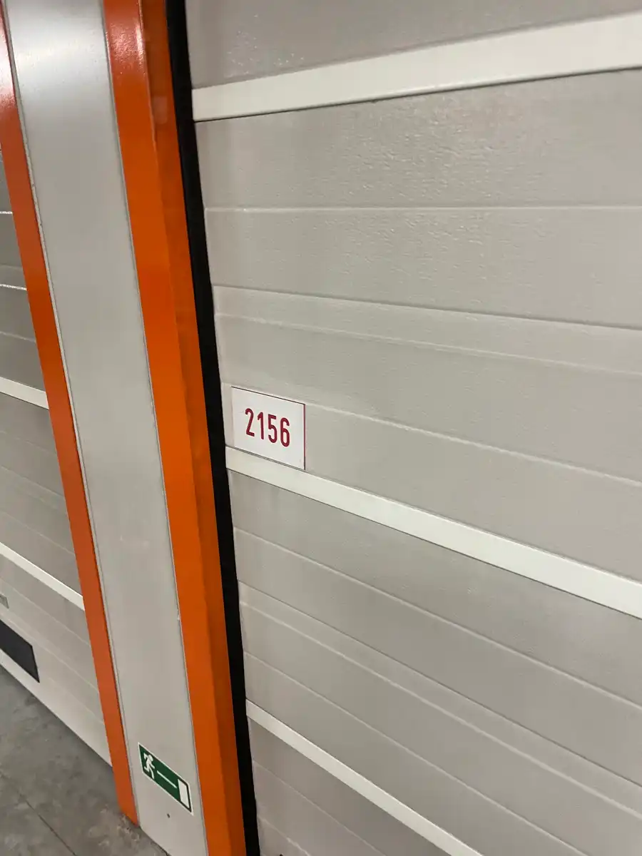 Makkelijk inrijdbare garagebox op niveau -2 onder de Minigolf foto 9