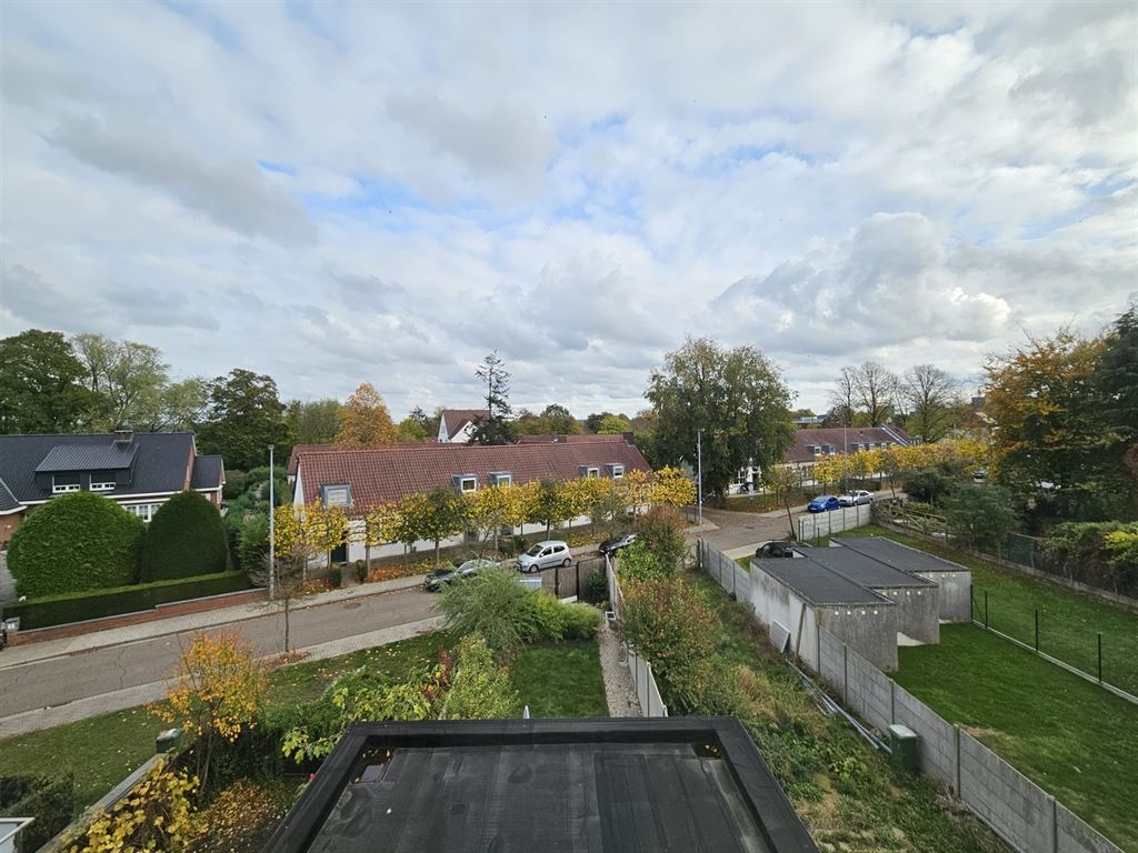 prachtig afgewerkte woning foto 32