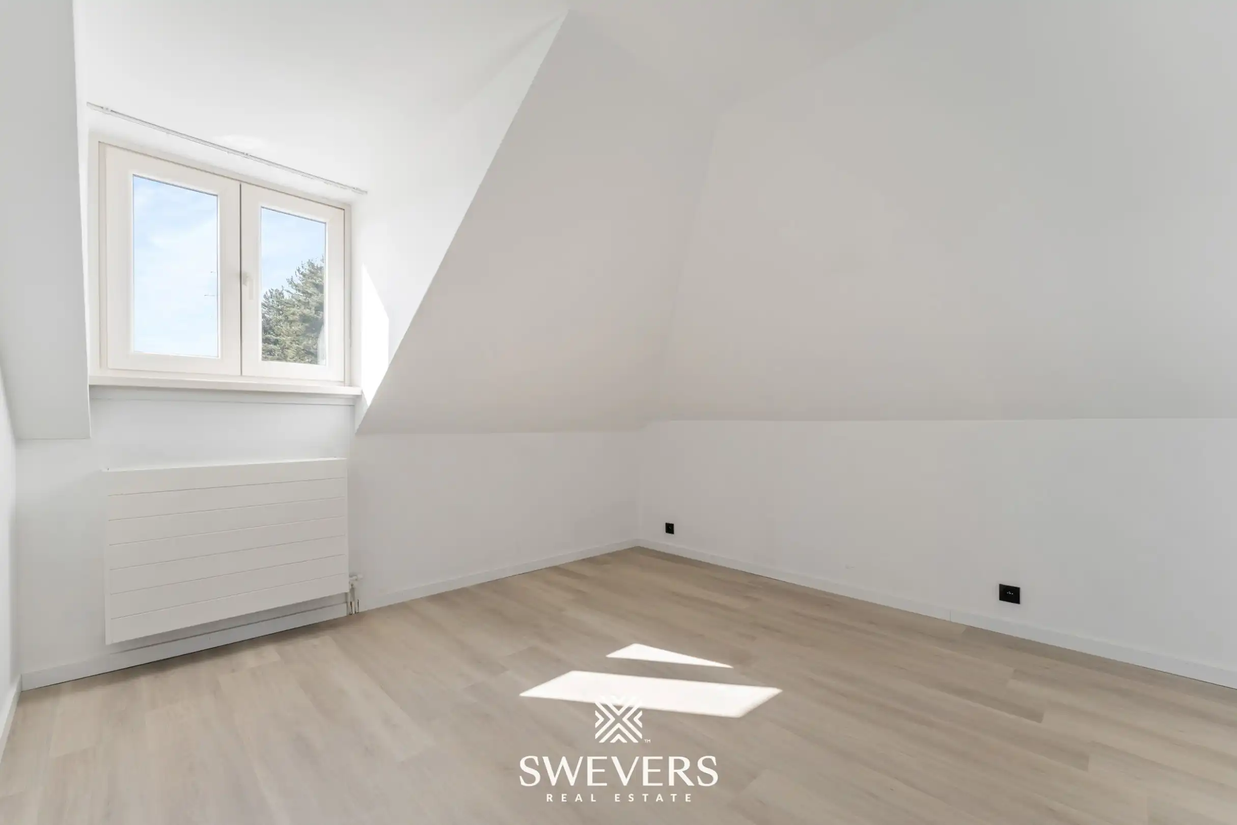 Instapklaar appartement met 2 slaapkamers en garagebox in Koersel  foto 9