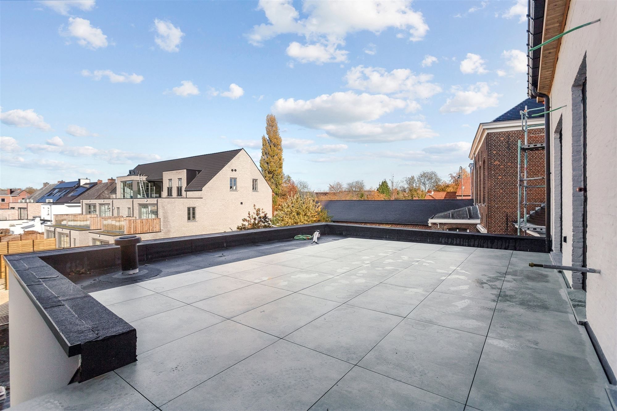 NIEUWBOUW DUPLEX APPARTEMENT (140M²) MET 3 SLAAPKAMERS EN RUIM TERRAS TE BALEN.  VERKOOP ONDER REGISTRATIE! foto 24