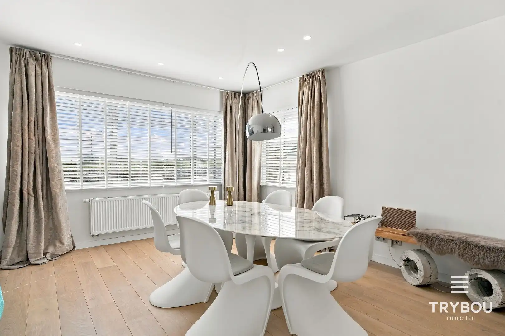 Alleenstaande luxueuze woning met 5 slaapkamers!  foto 12