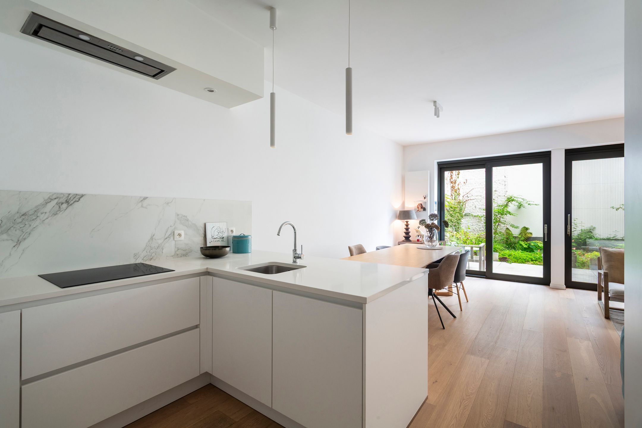 luxueus gelijkvloers met stadstuin van ca 41 m² foto {{pictureIndex}}