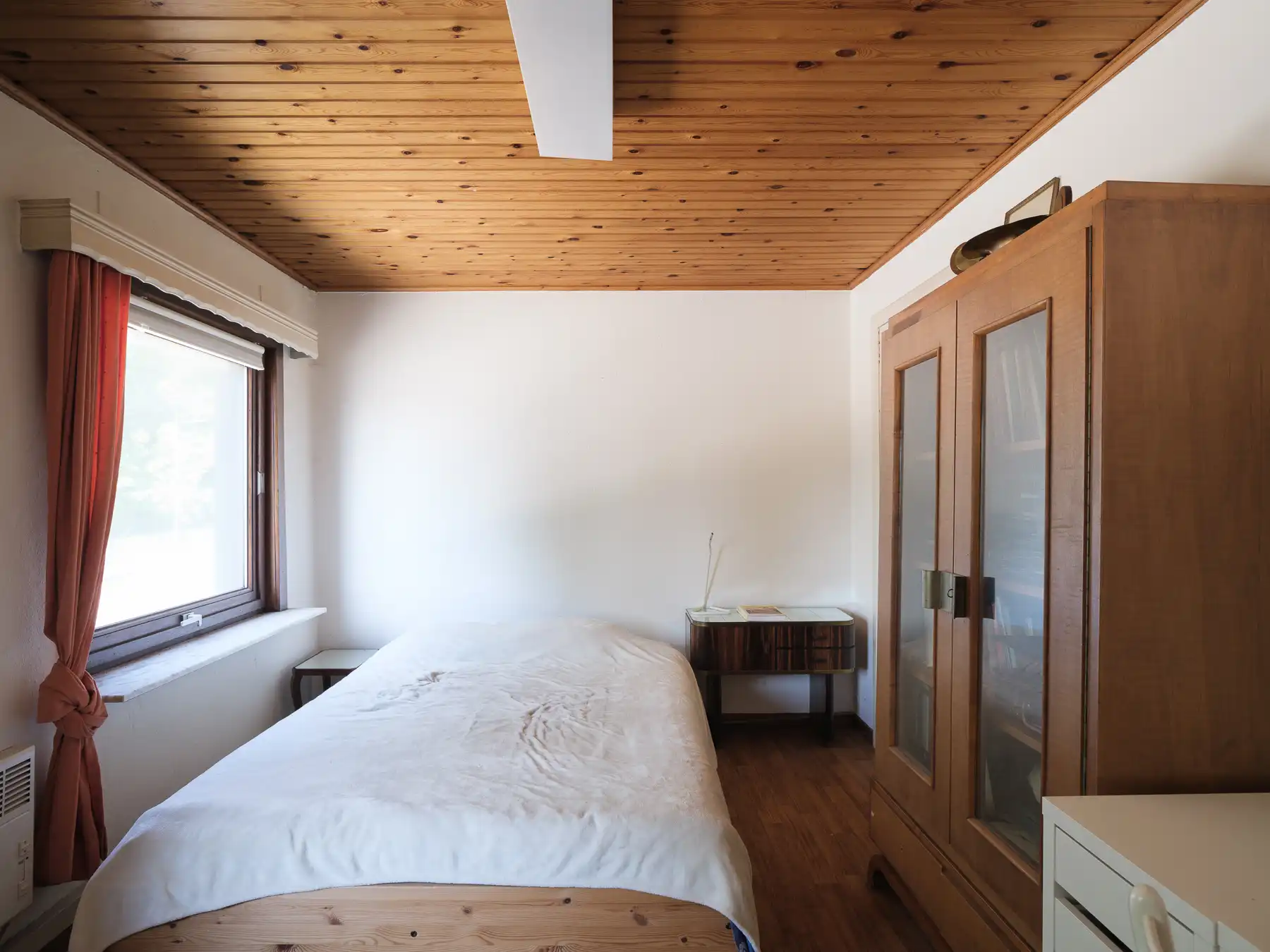 Ruim drie slaapkamer duplex-appartement met potentieel foto 12