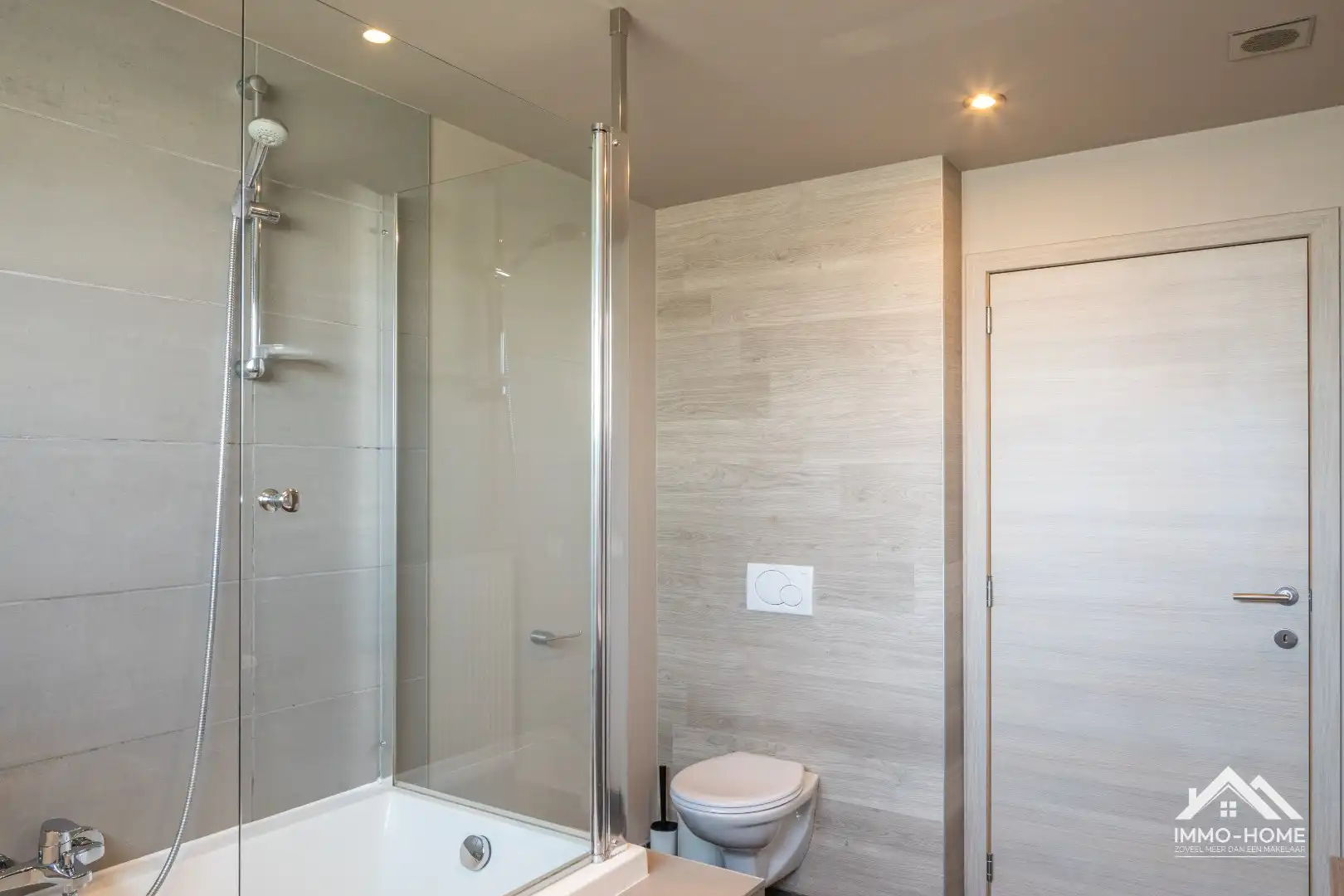Perfect instapklare woning op een topligging in Lochristi! foto 17