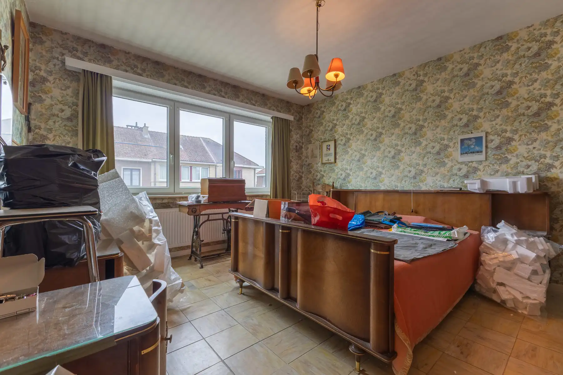 Residentieel gelegen woning met garage en tuin foto 12