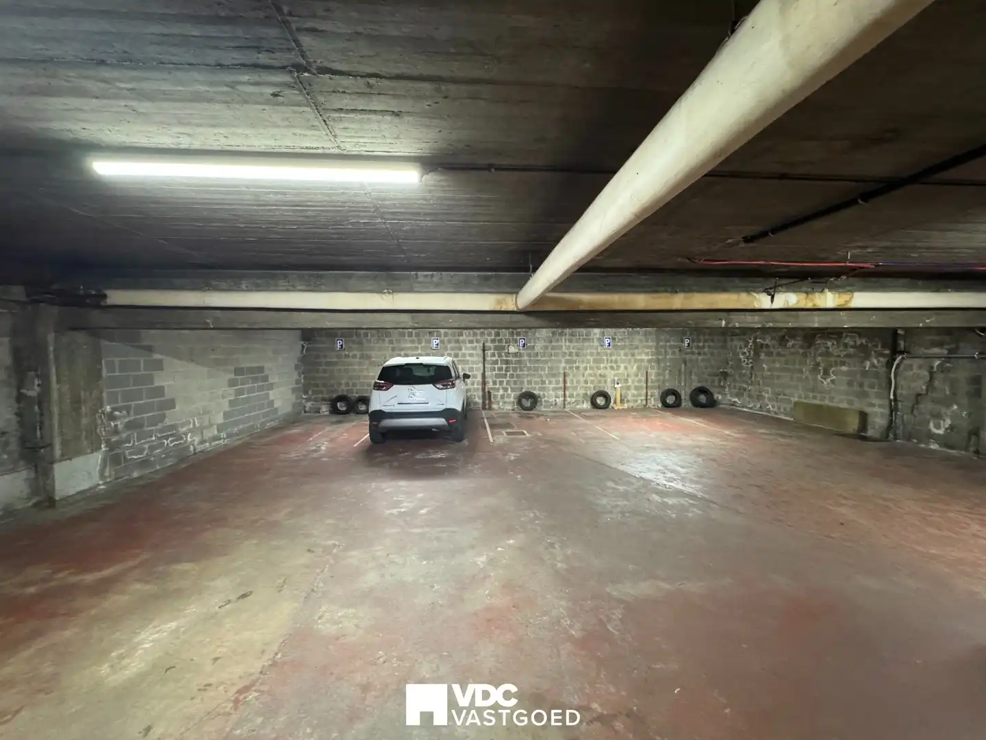 Ruim appartement (110 m²) met terras en autostaanplaats nabij centrum Tongeren foto 12