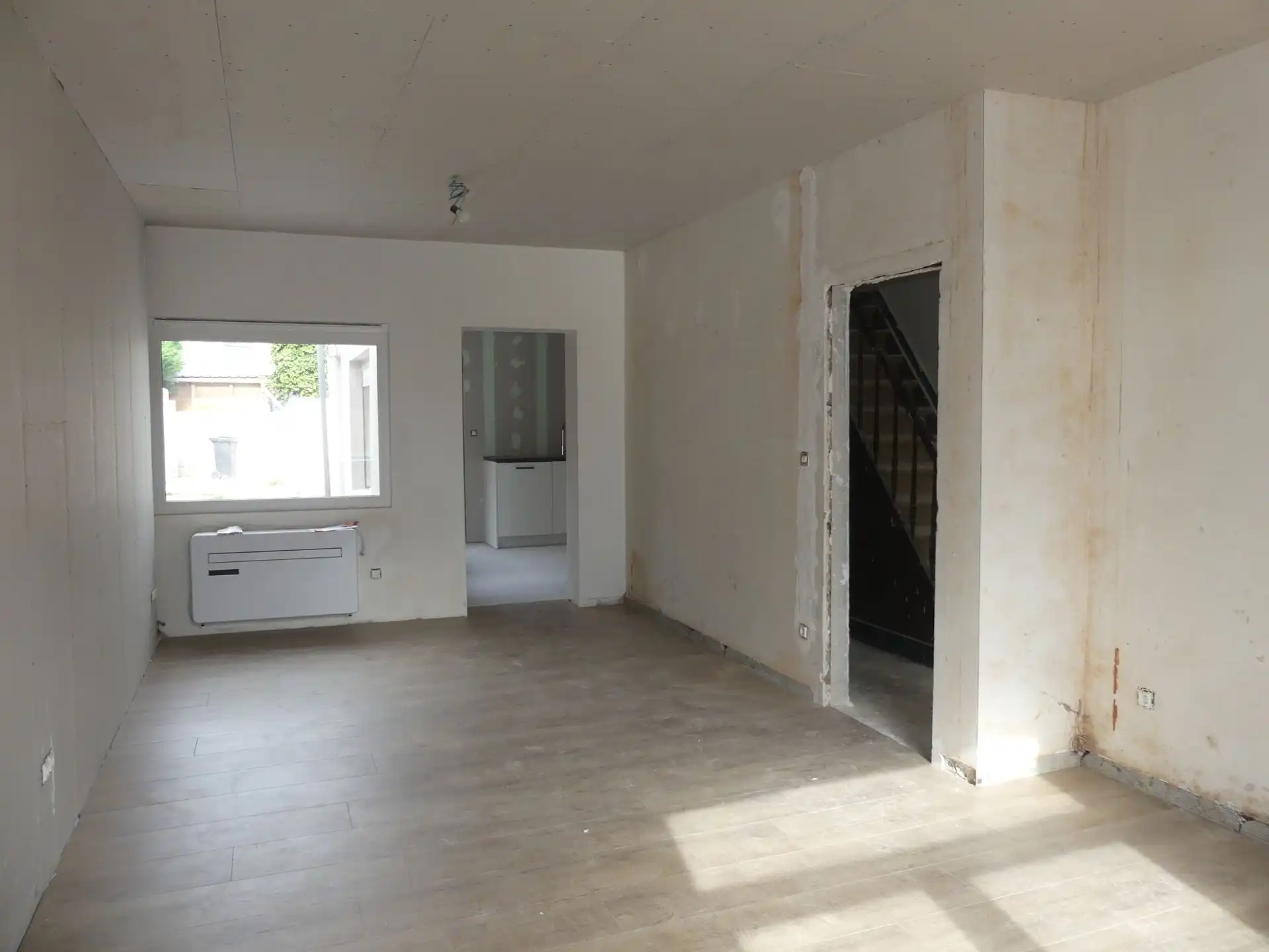 EPC A LABEL! Charmante, deels gerenoveerde halfopen woning! foto 6