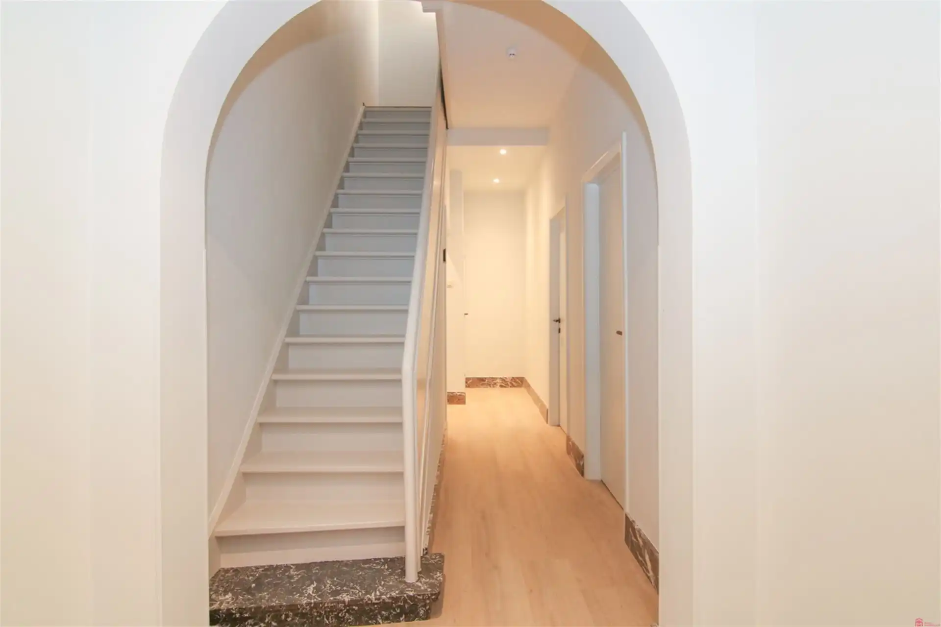 Knap vernieuwd burgerhuis foto 2