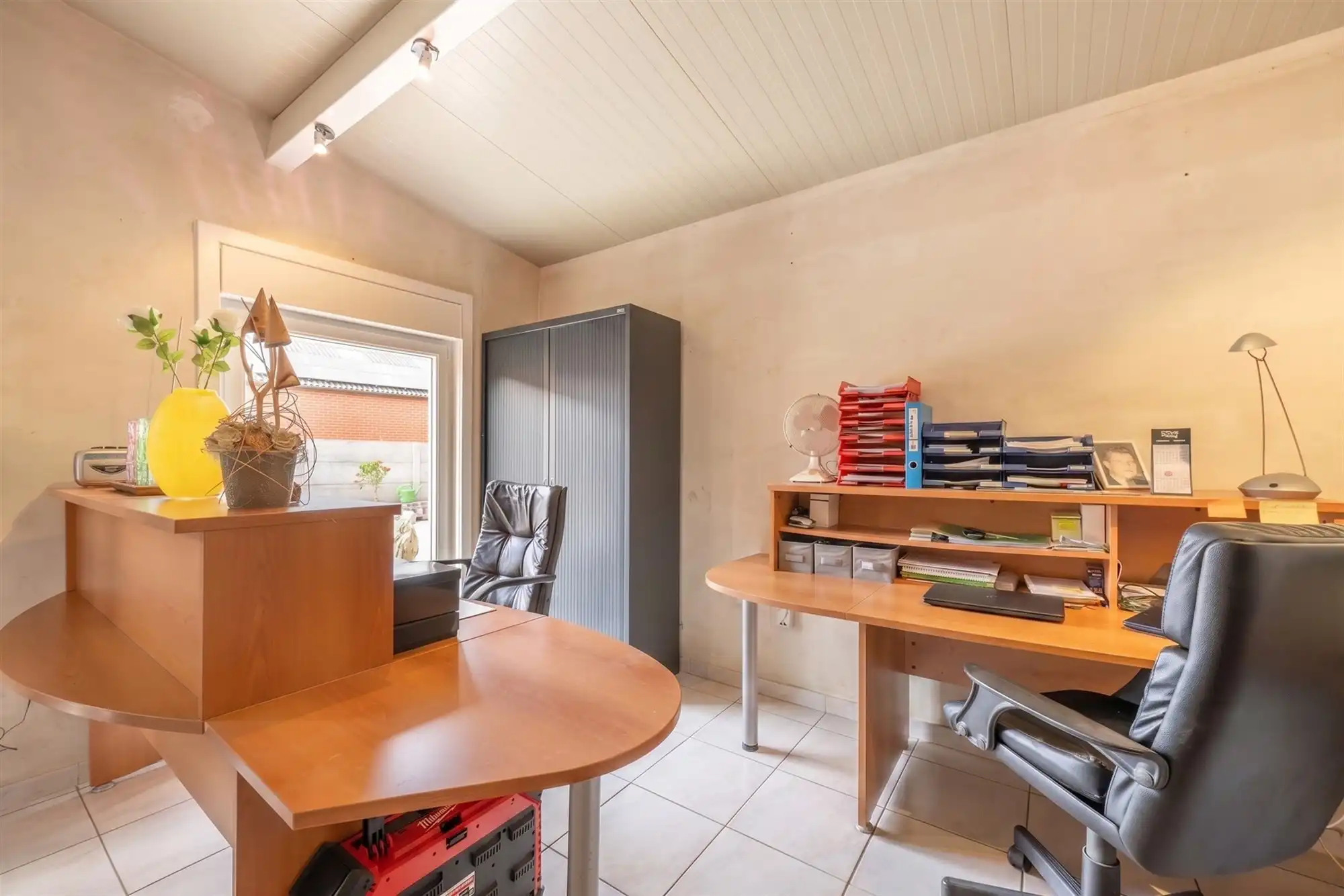 Woning met loods foto 16