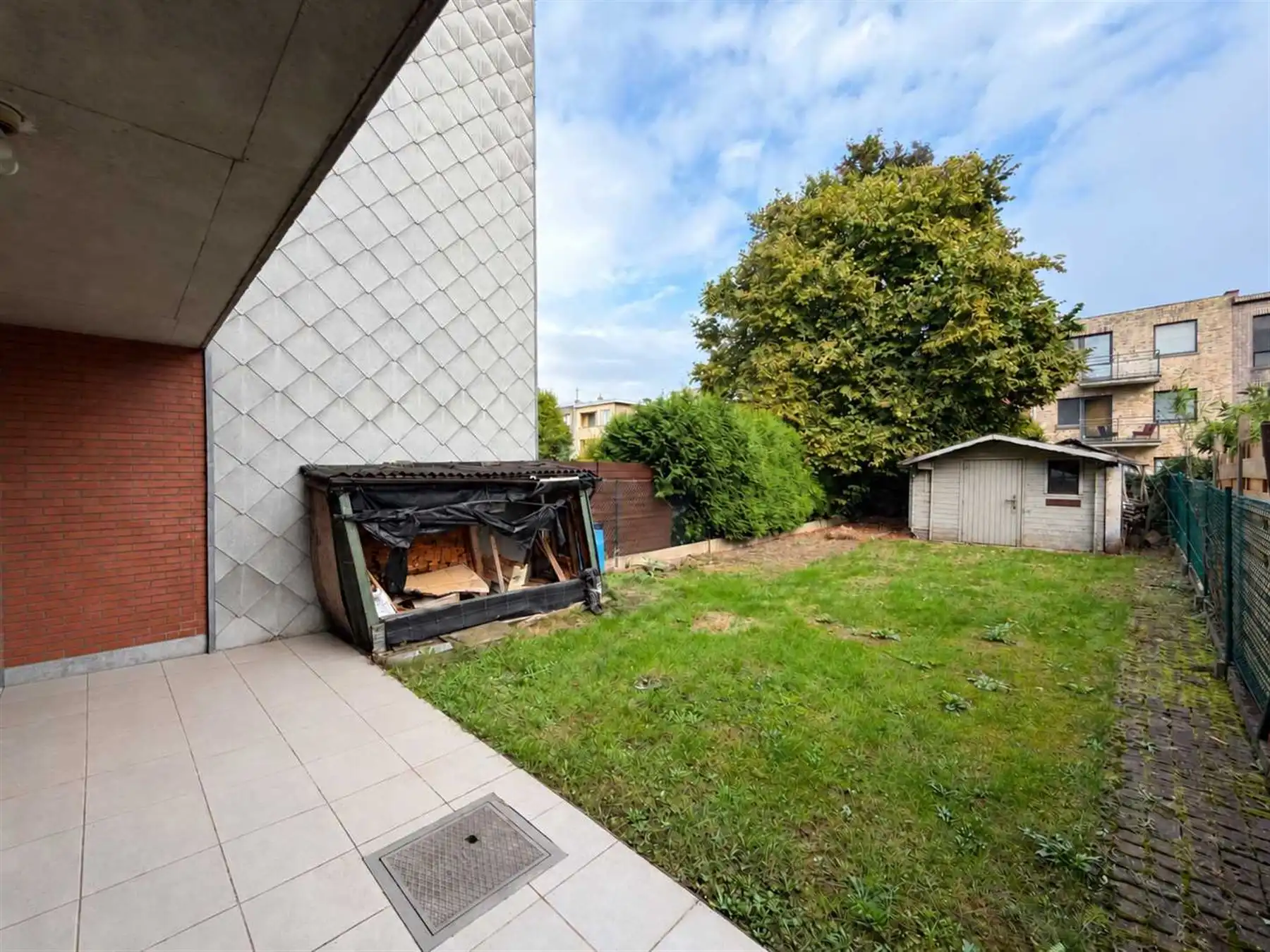 Ruime bel-etagewoning met 3 slk's, grote garage en tuin.  foto 16