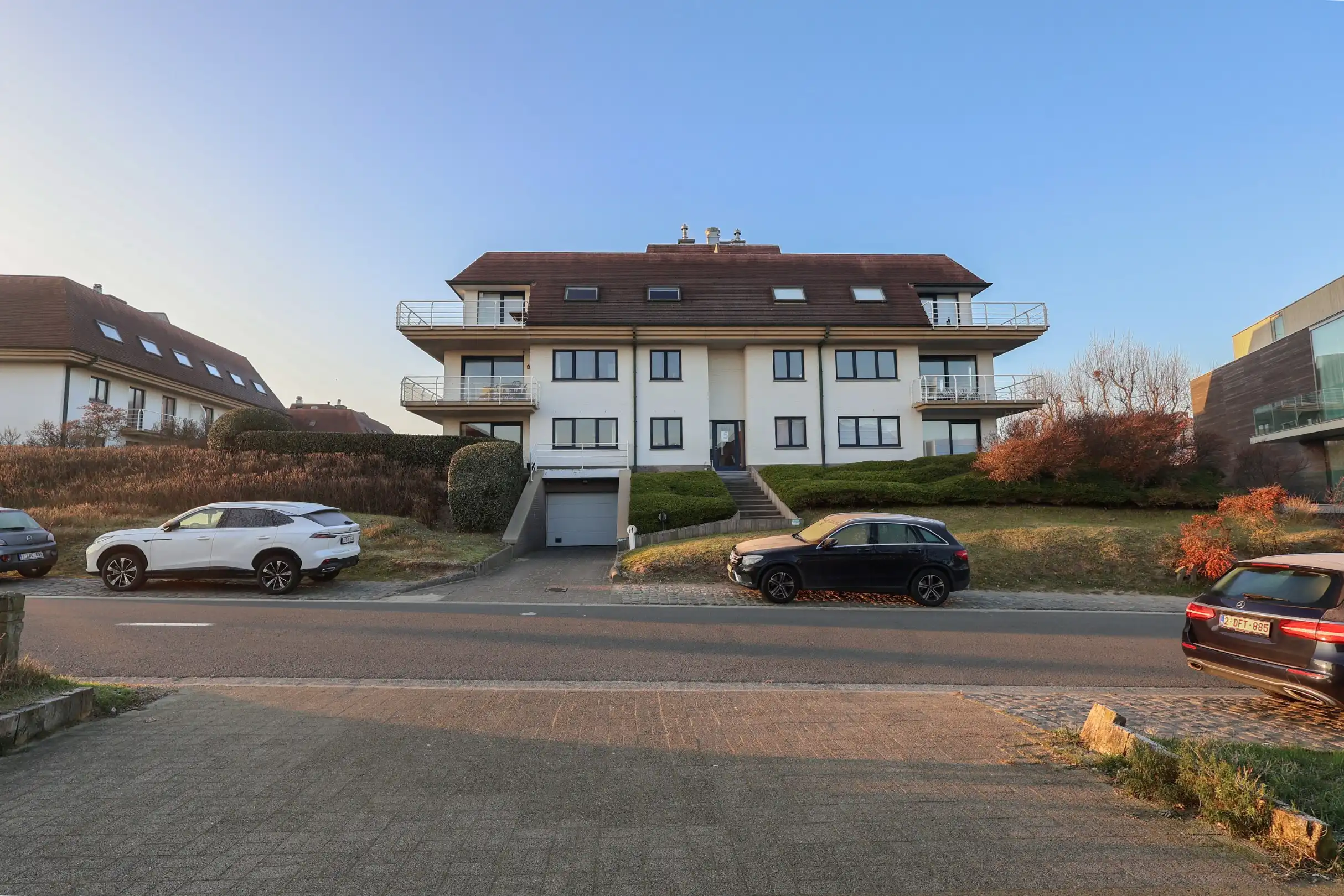 Goed gelegen garagebox in Oostduinkerke-bad foto {{pictureIndex}}