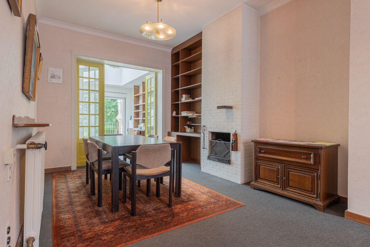 Statige woning met tuin in centrum Dendermonde foto 4