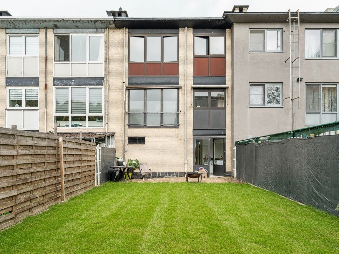 Bel-étagewoning met 3 slaapkamers met tuin! foto 6
