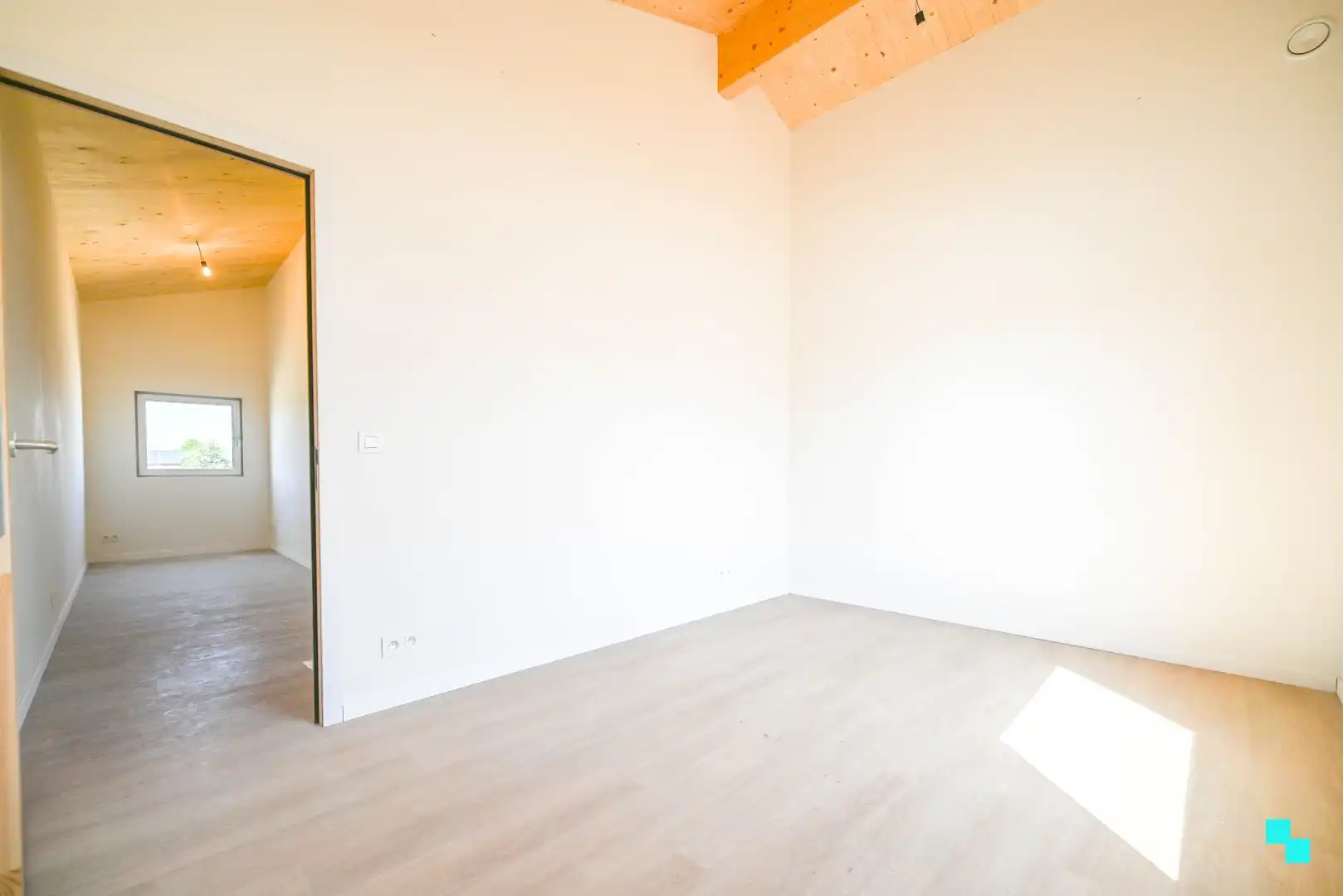 Halfopen nieuwbouwwoning in houtmassiefbouw foto 11