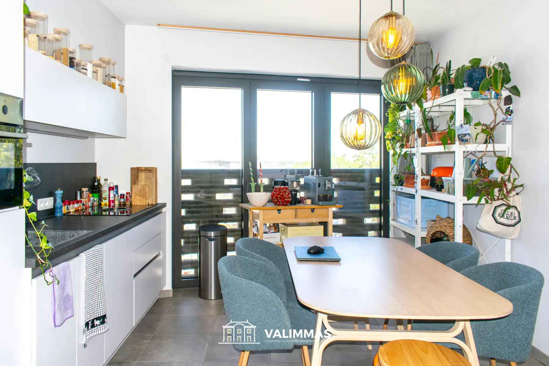 Recent en luxueus ingericht duplex-appartement met garagebox foto 4