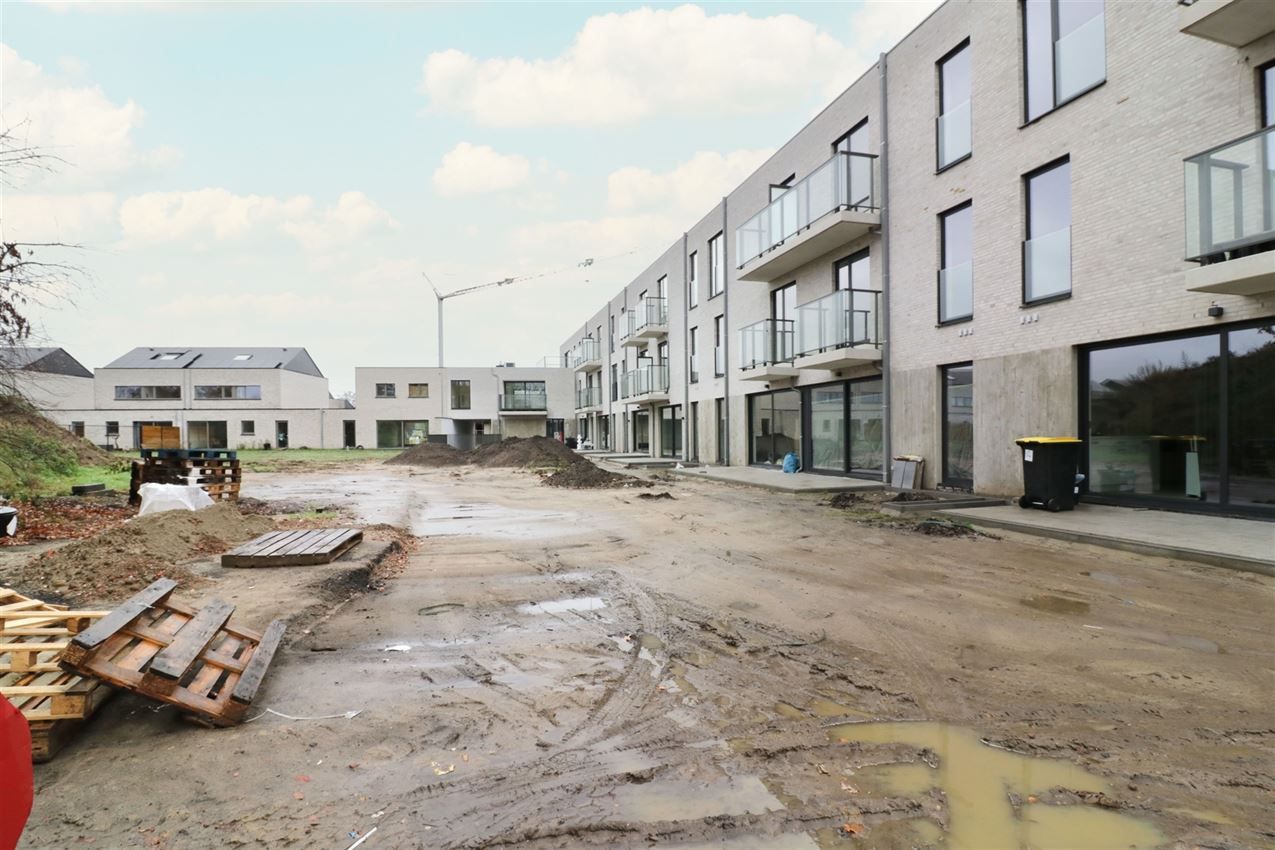 Nieuwbouwapp. met twee slpk, zuidterras op een gunstige ligging foto 37