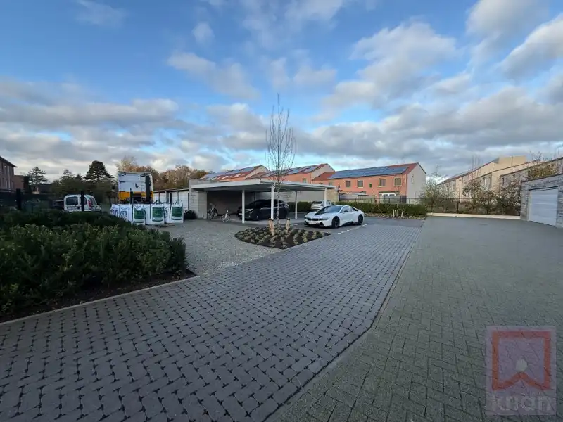 GLOEDNIEUW glvl app met 3 slaapkamers en tuin! foto 3