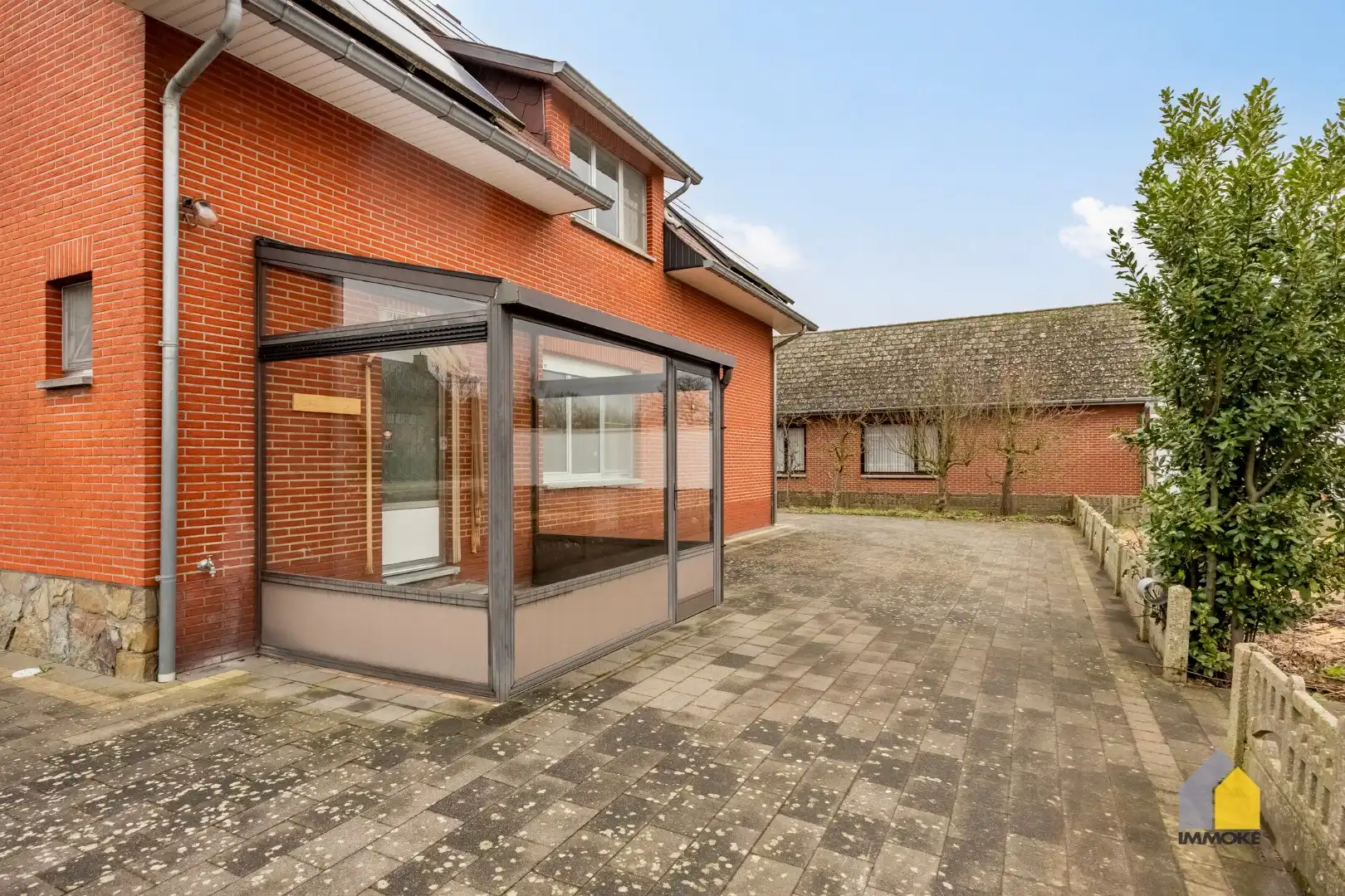 Neeroeteren: Op te frissen, vrijstaande woning op 8 a 53 ca met 5 slpks. foto 30