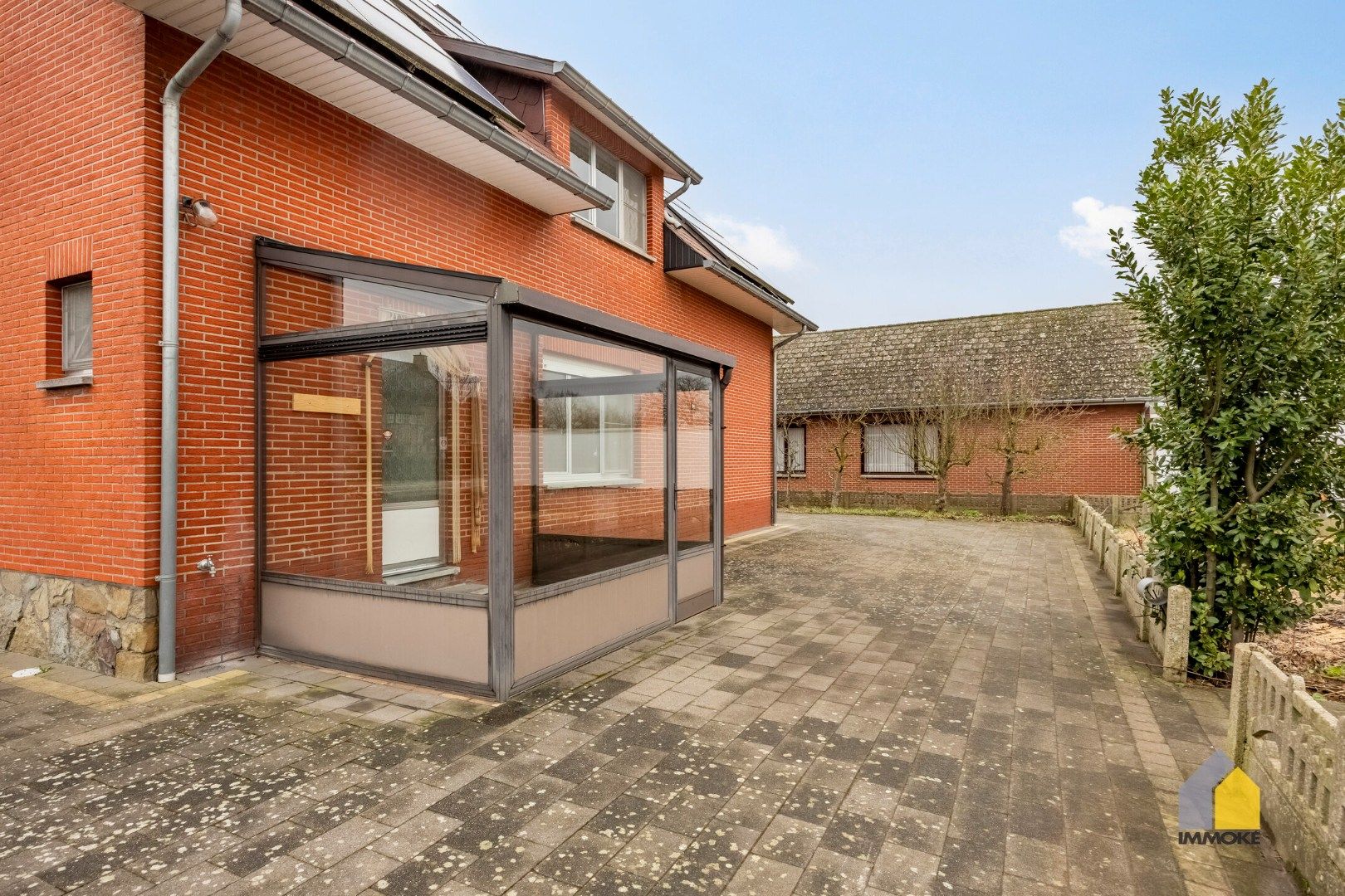 Neeroeteren: Op te frissen, vrijstaande woning op 8 a 53 ca met 5 slpks. foto 30