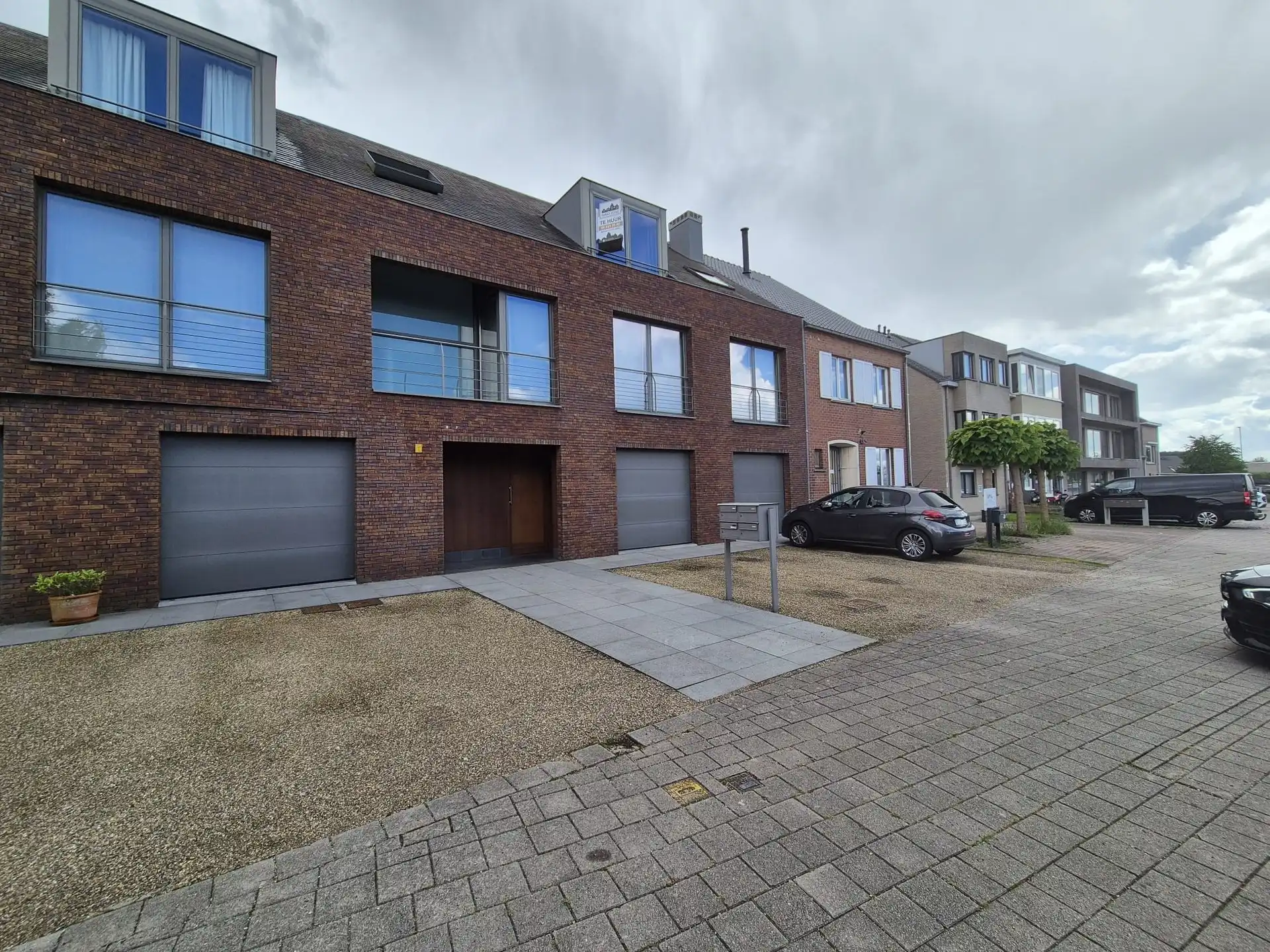 Zeer mooi en comfortabel appartement gelegen op tweede verdieping rechts van de residentie. foto 24