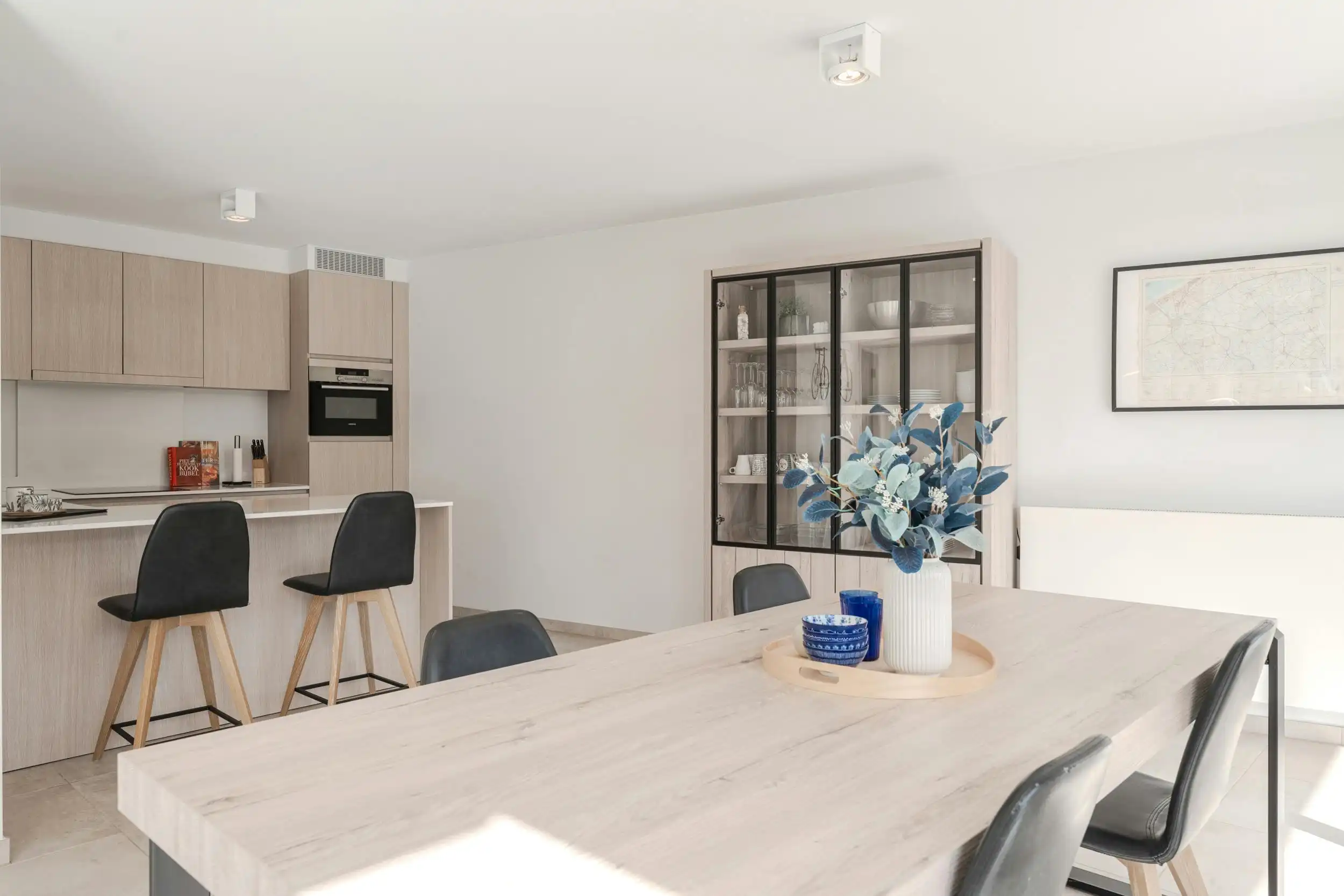 Recent appartement met twee slaapkamers en zonnige tuin foto 11