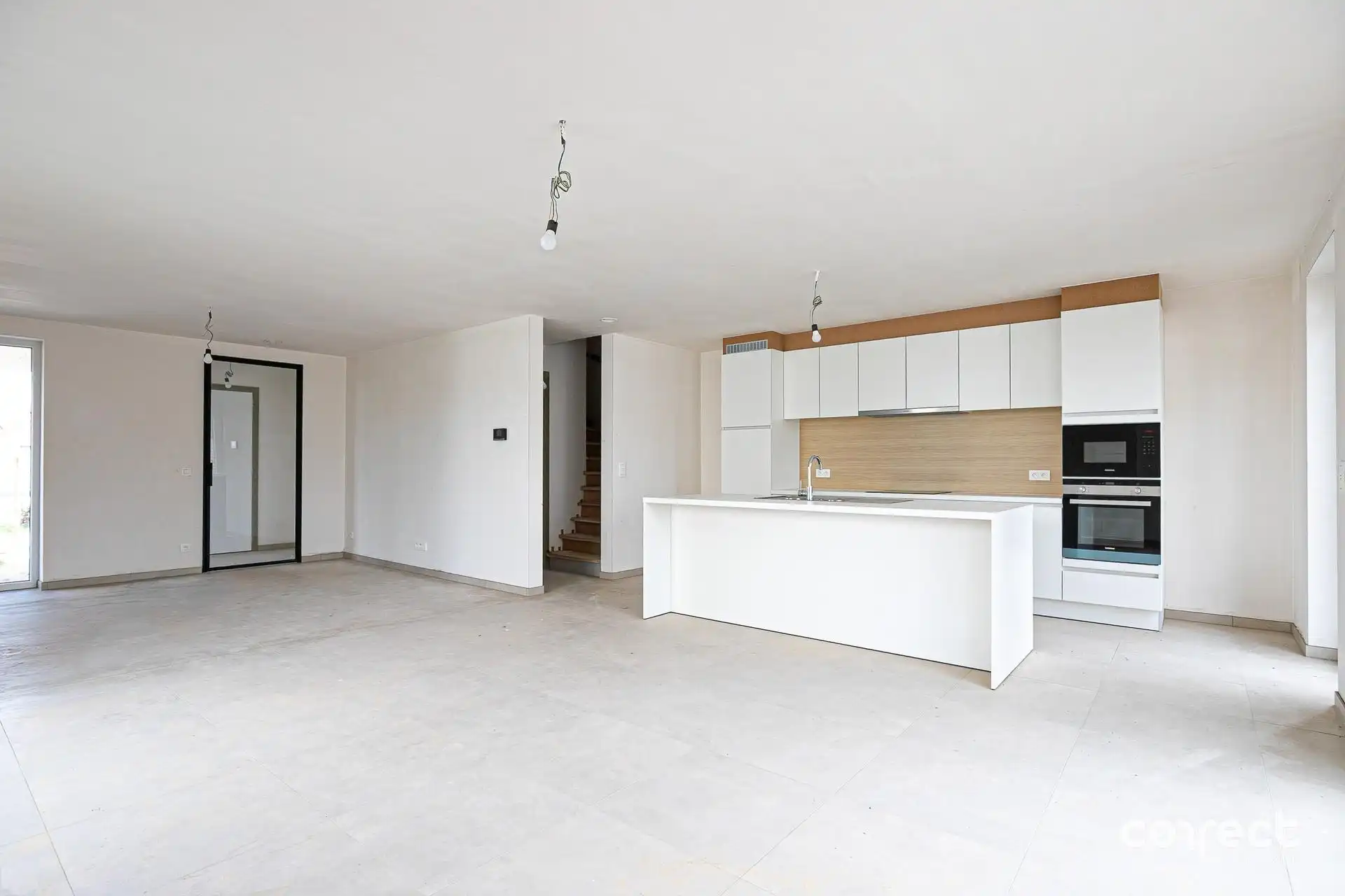 Moderne halfopen nieuwbouwwoning met een grote bew. opp. van 200 m². foto 5