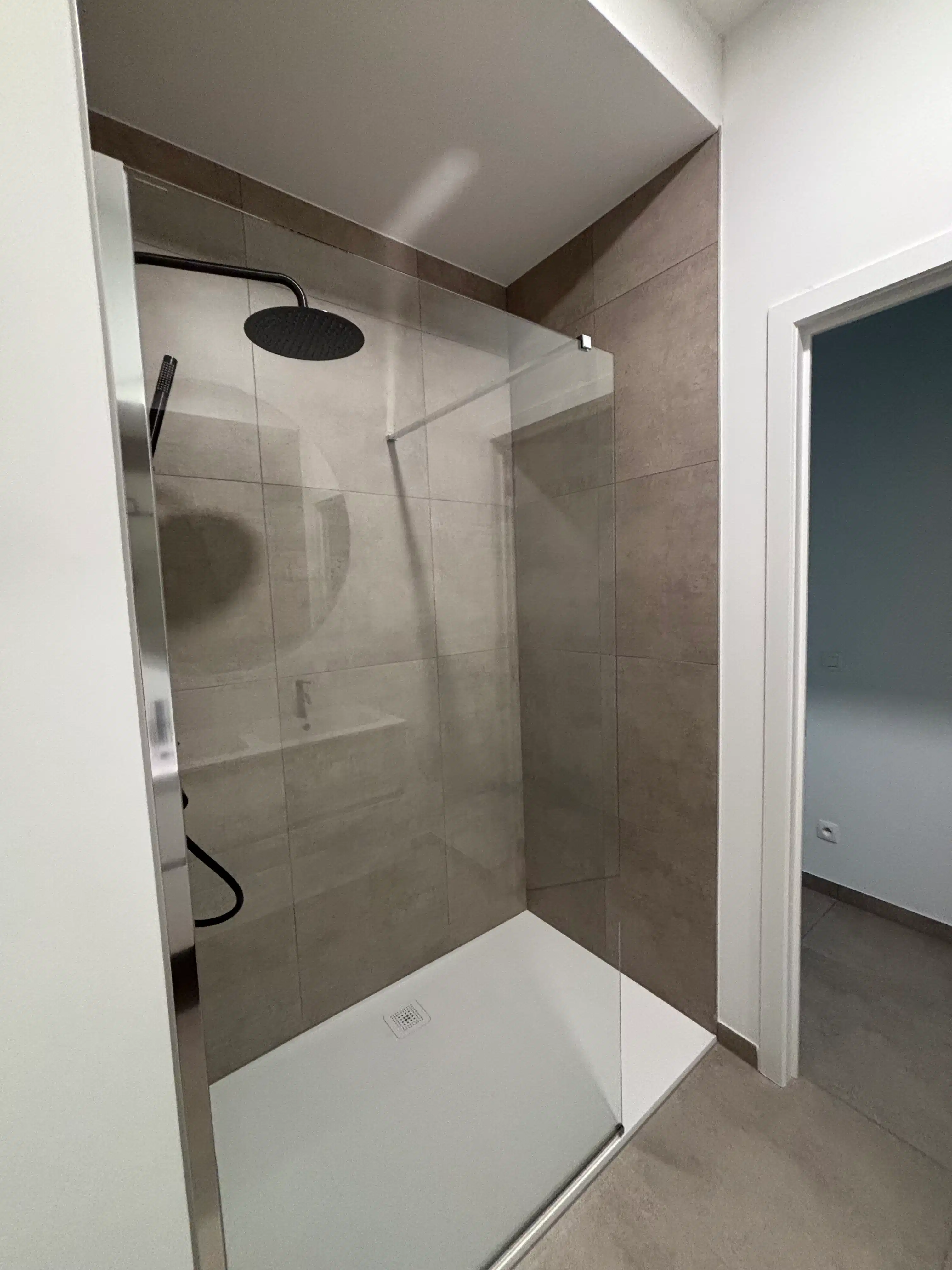LUXUEUS NIEUWBOUWAPPARTEMENT MET TWEE SLAAPKAMERS EN RUIM TERRAS foto 15