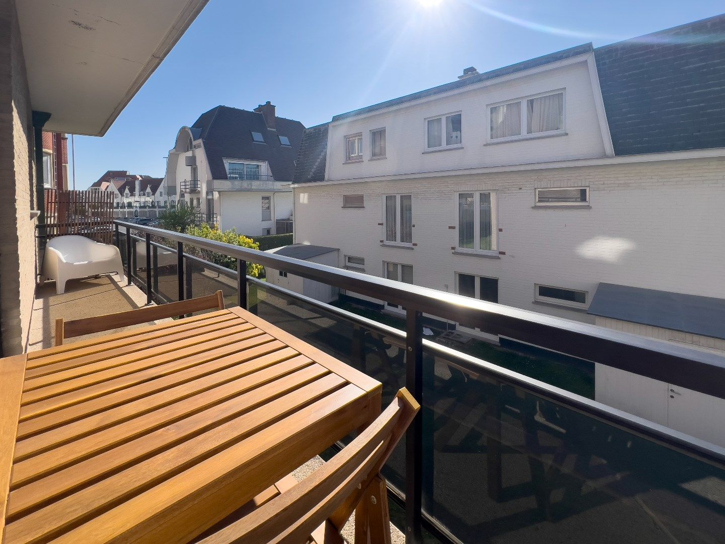 Prachtig gerenoveerd appartement met 3 slpk gelegen op 100 meter van de Zeedijk. Mogelijkheid aankoop parking foto 22
