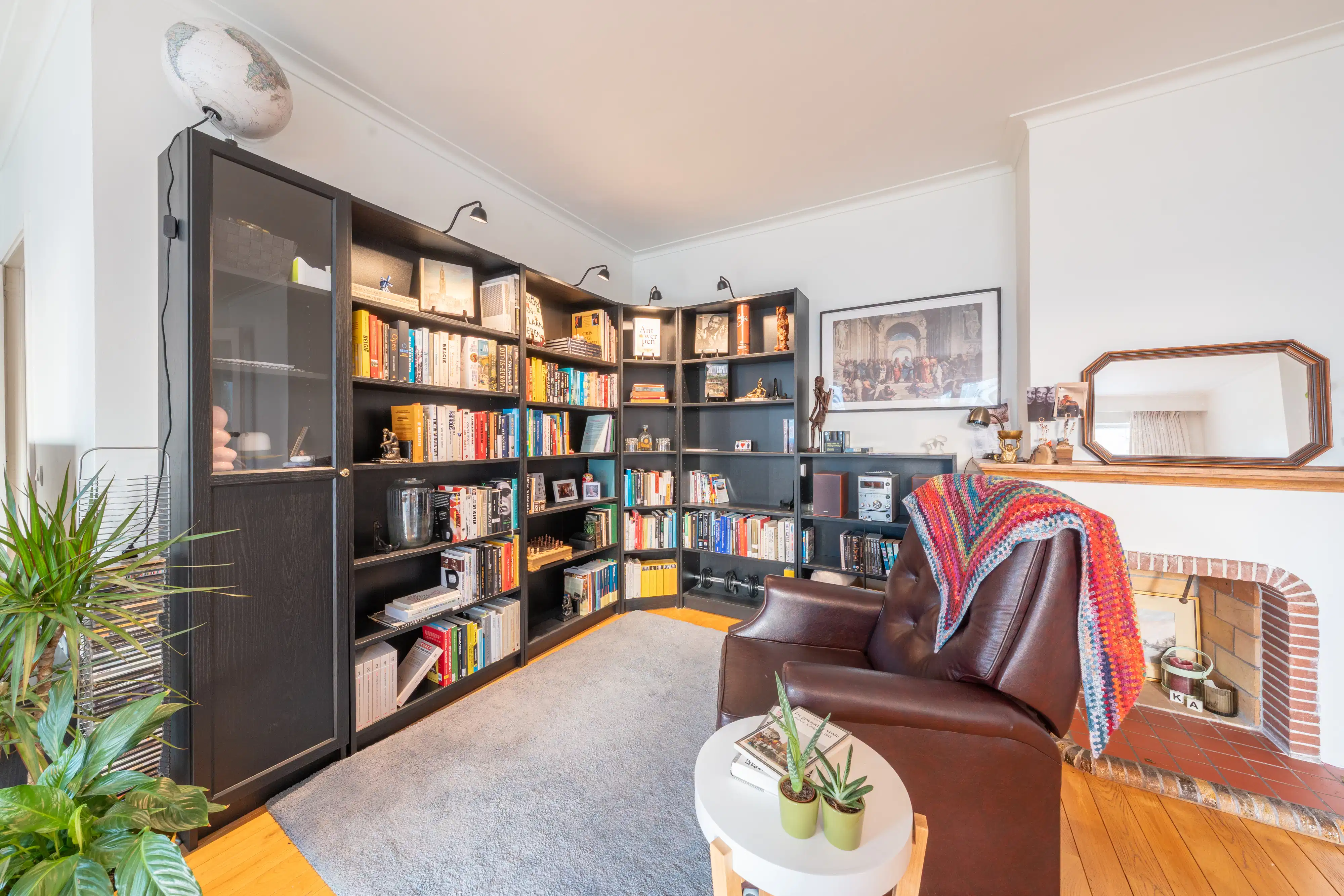 Instapklaar appartement met ruim terras in Berchem foto 8