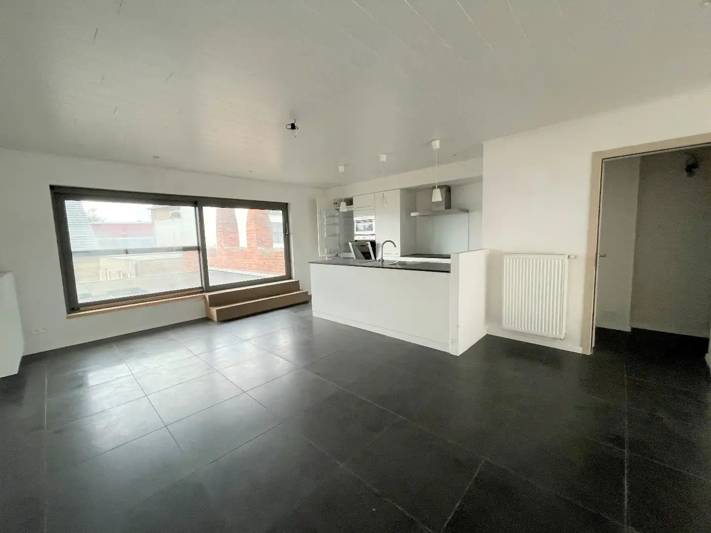 Ruime  woning met 4 slaapkamers en terras in centrum Tielt foto 4