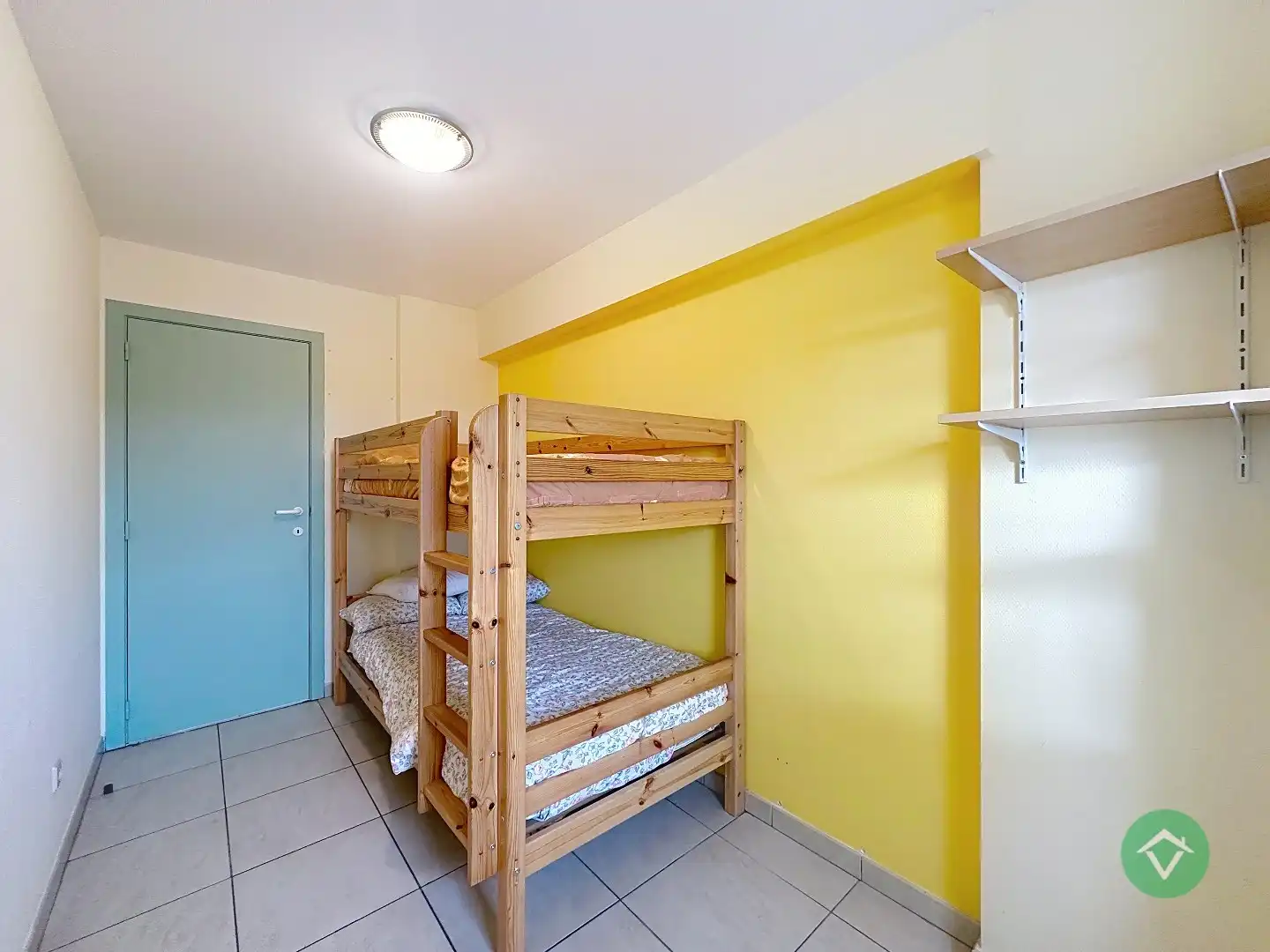 Lichtrijk 2-slaapkamerappartement op topligging op 100m van de zeedijk in Sint-Idesbald foto 14