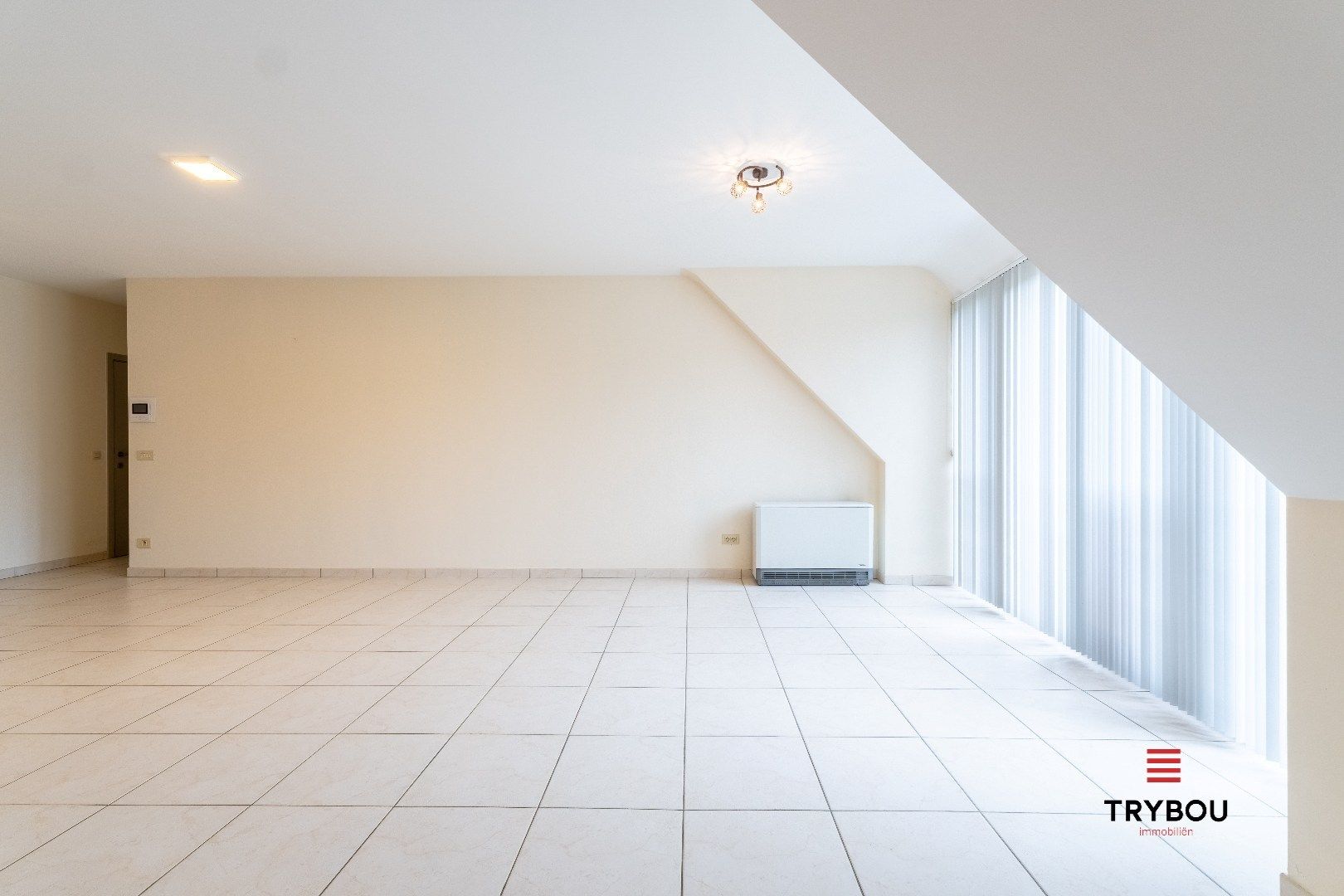 Duplex-appartement met 2 slaapkamers op de Markt van Houthulst  foto 9