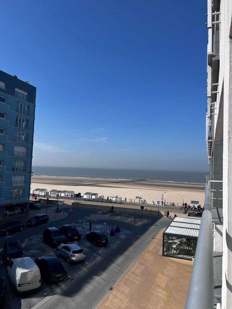 Gemeubelde studio vlak aan zee, lateraal zeezicht foto 8