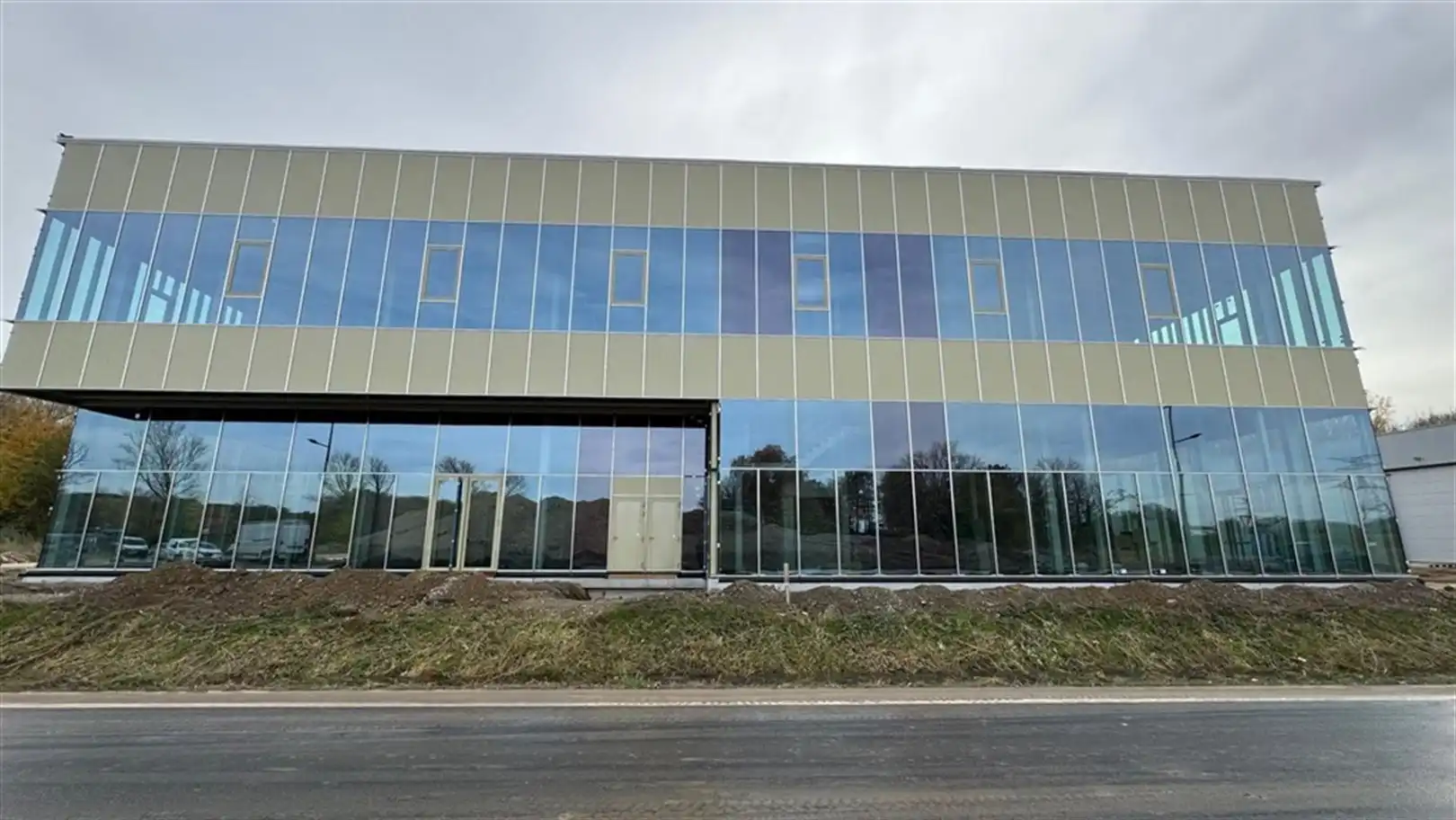 Nieuwbouw KMO units te Drogenbos foto 2