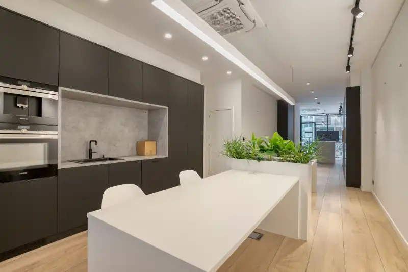 Commerciële toplocatie met uitzonderlijke flexibiliteit foto 6