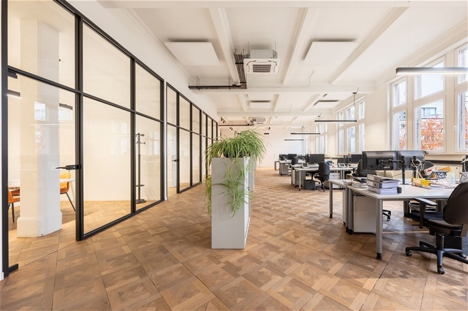 Instapklaar kantoor te huur op unieke locatie - 579m² foto 19