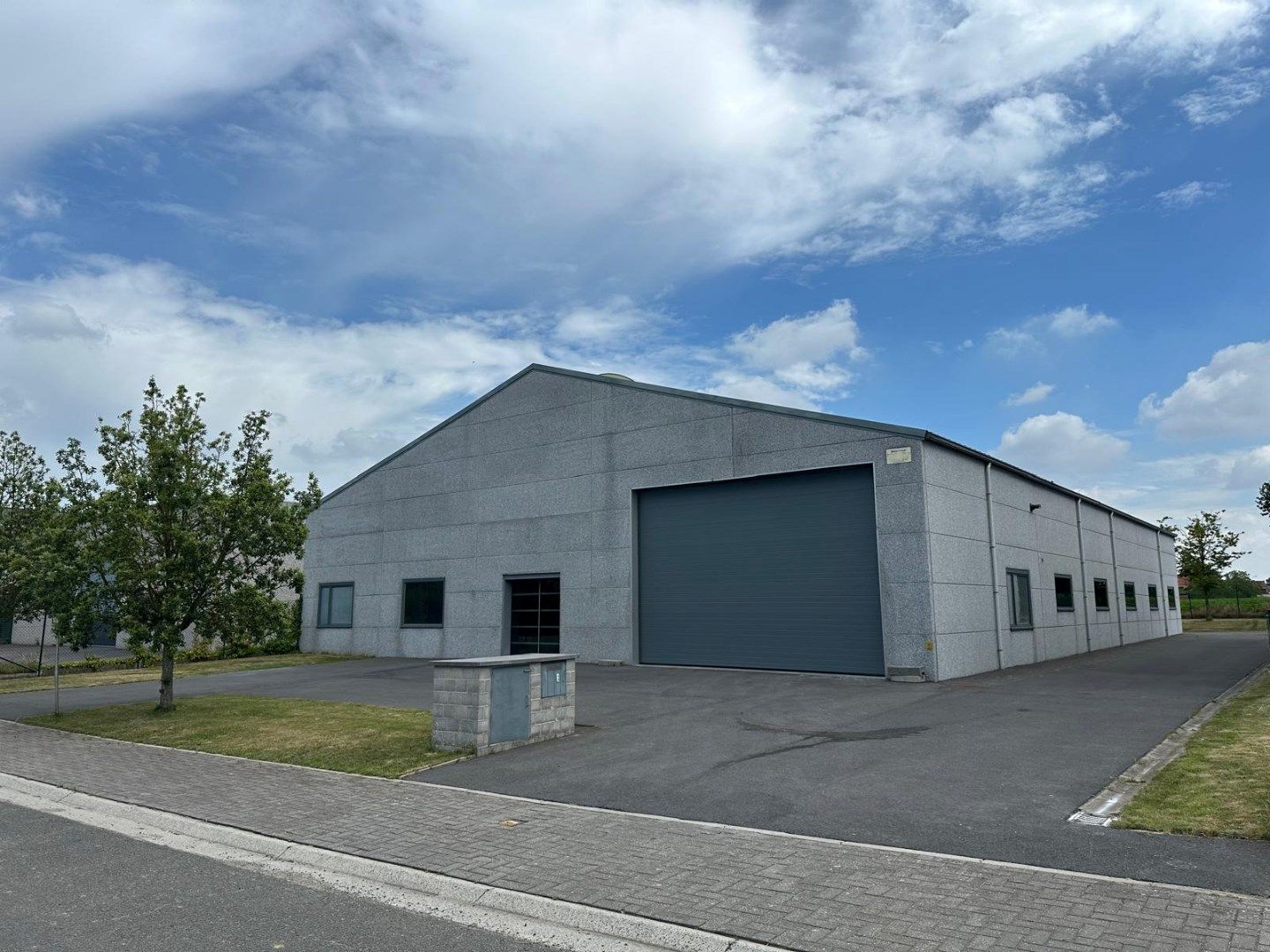 ()=>{if(producerUpdateValueVersion(node),producerAccessed(node),node.value===ERRORED)throw node.error;return node.value} 1ste Jagersstraat 3 - - 8840 Westrozebeke